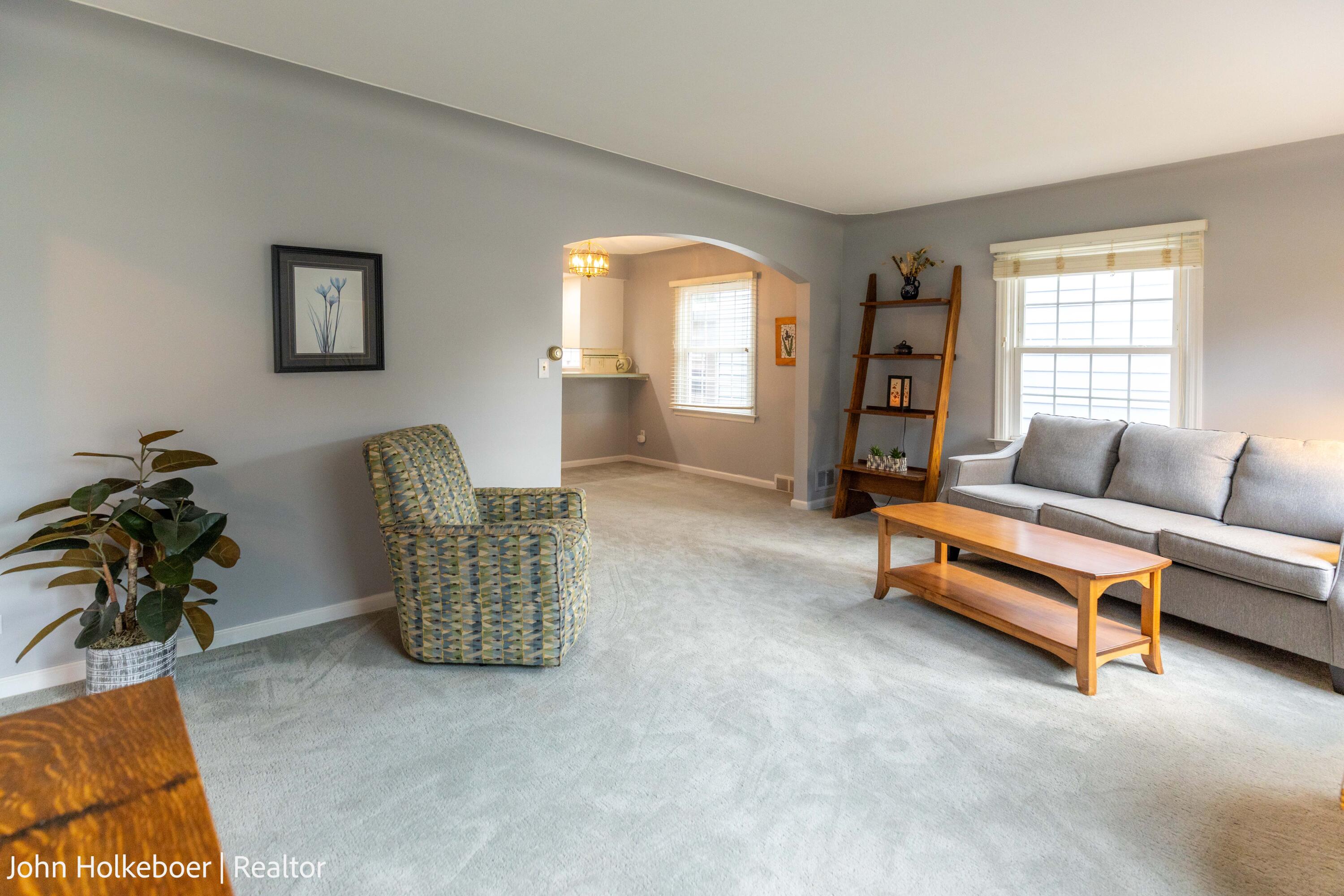 2226 College Avenue SE Grand Rapids MI 49507