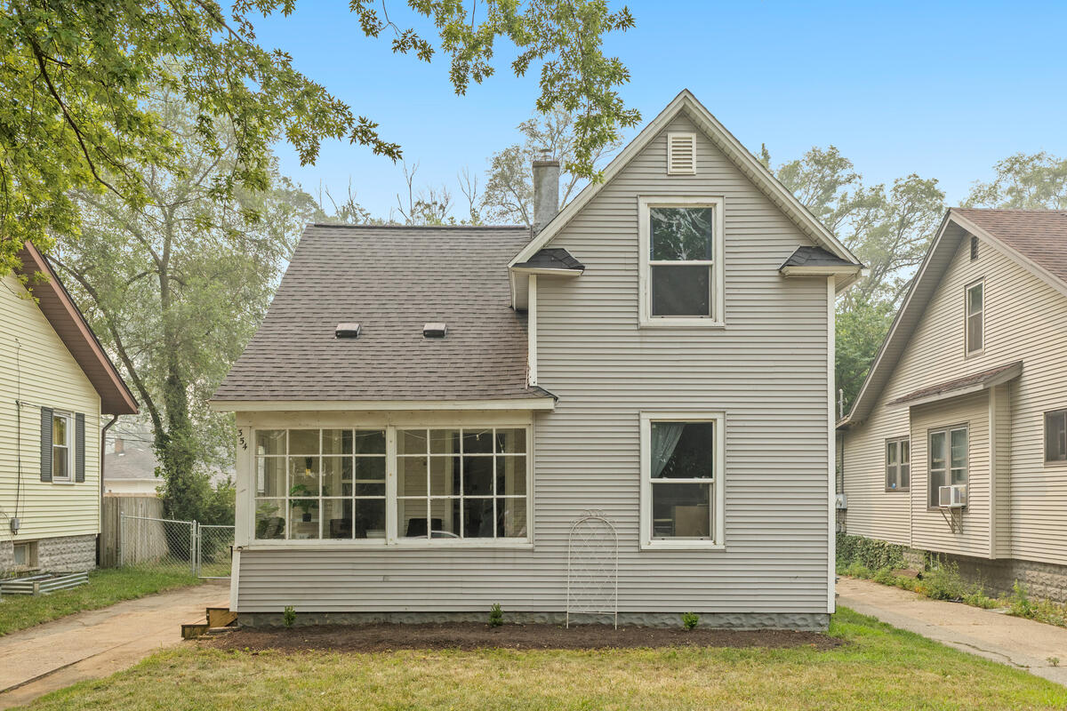 354 W 17th Street Holland MI 49423