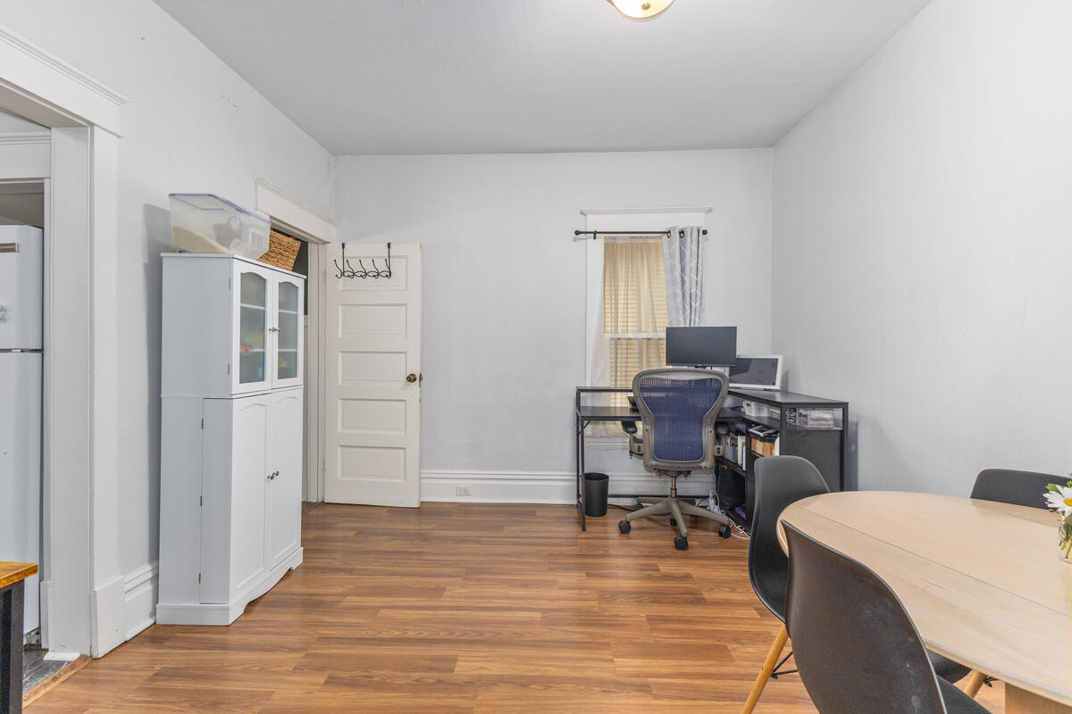 354 W 17th Street Holland MI 49423