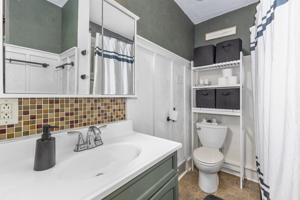 354 W 17th Street Holland MI 49423