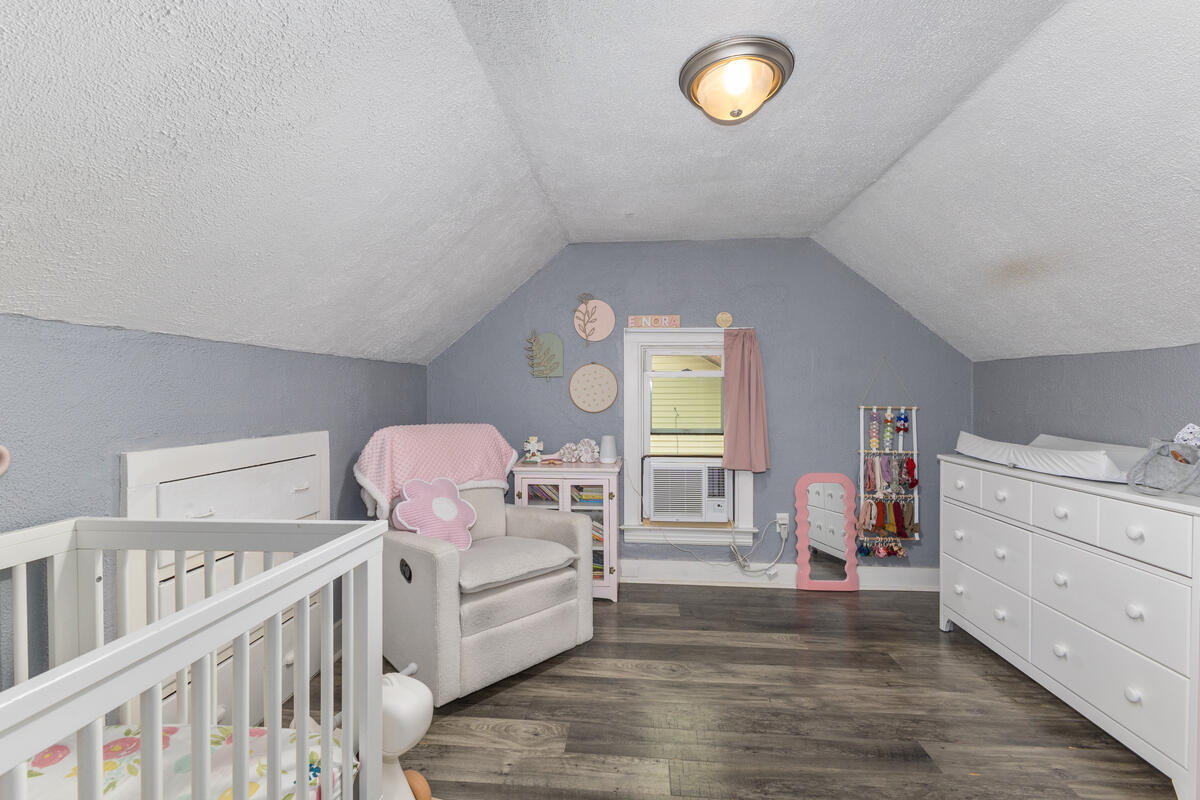 354 W 17th Street Holland MI 49423