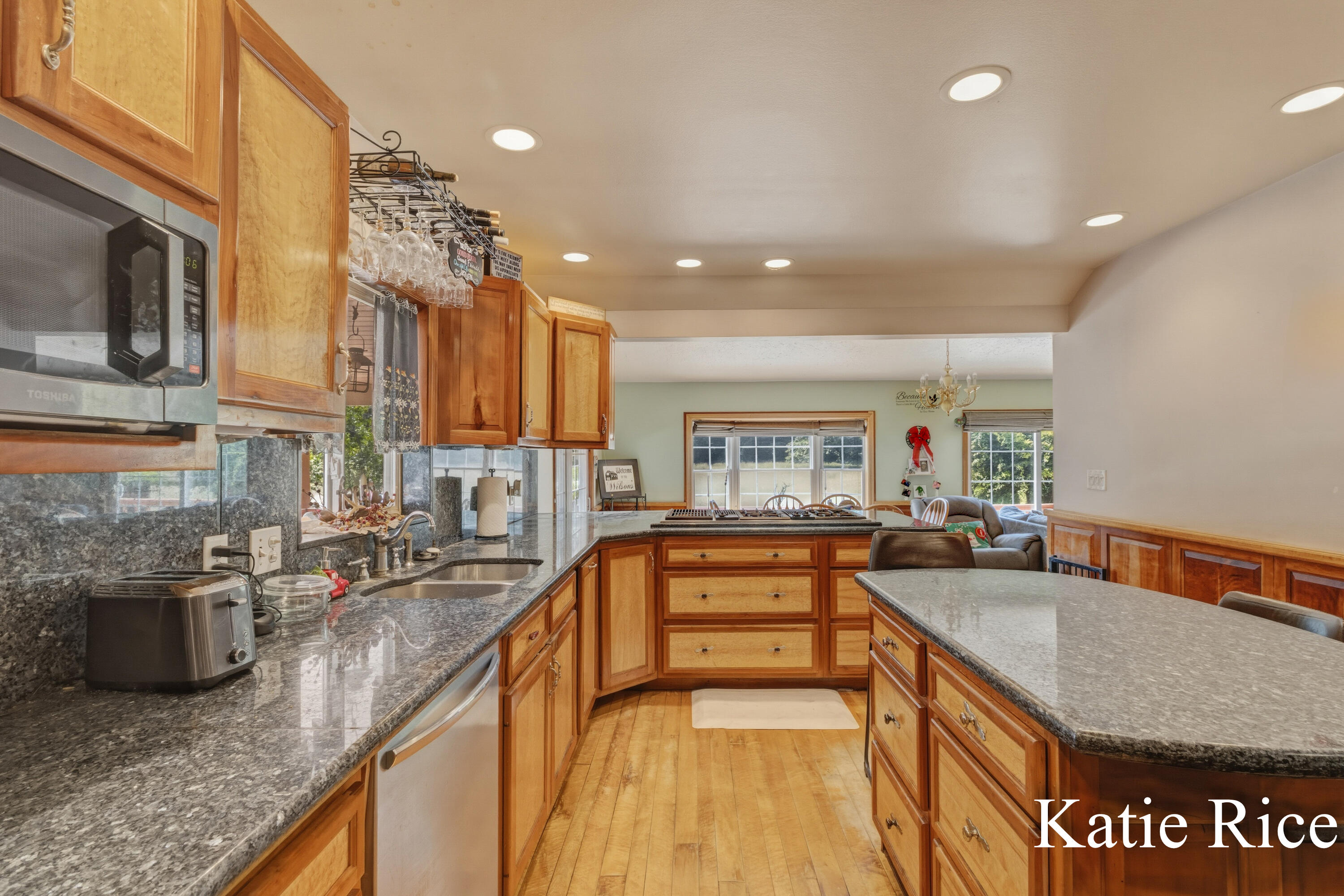 2030 N Scenic Drive Muskegon MI 49445