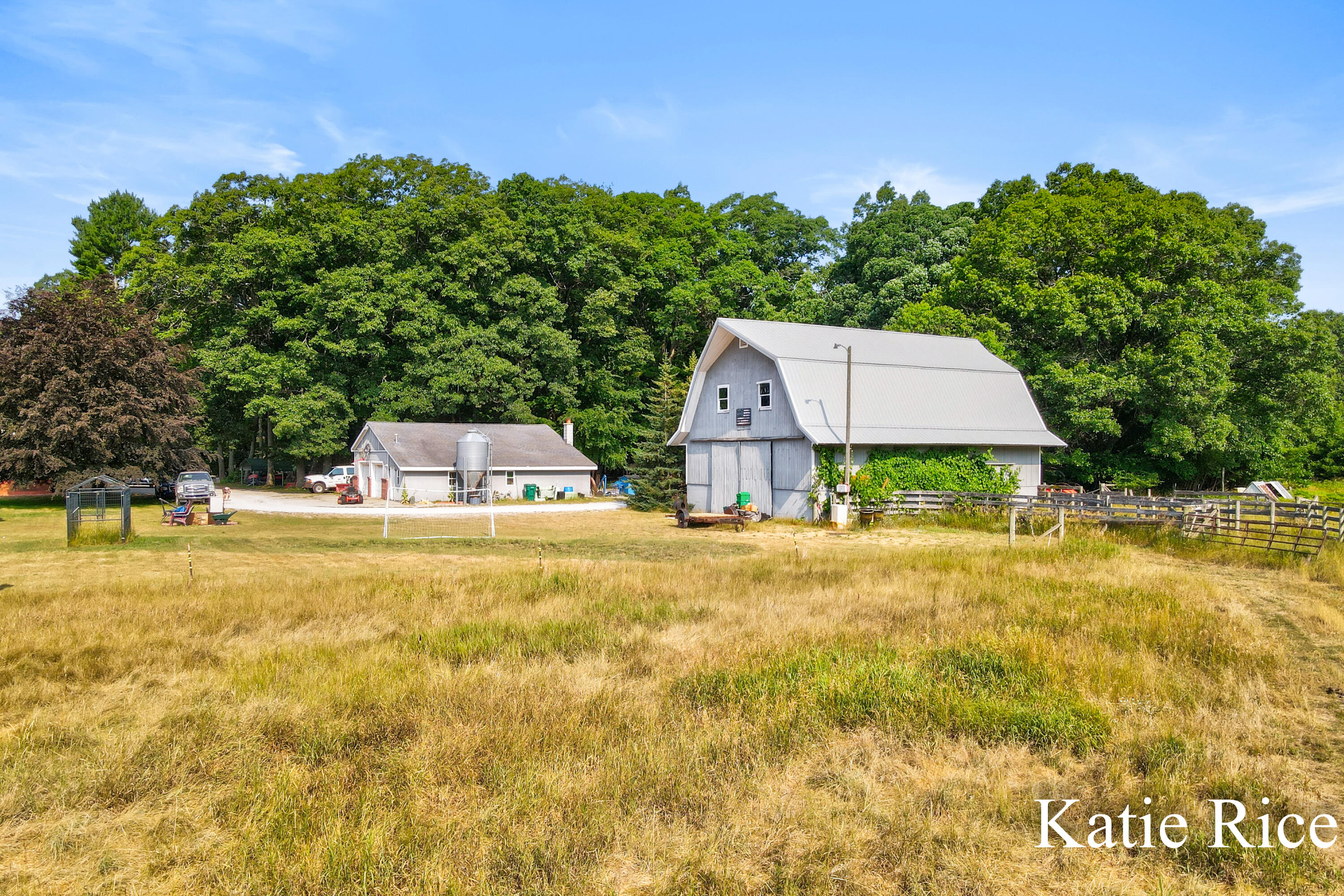 2030 N Scenic Drive Muskegon MI 49445