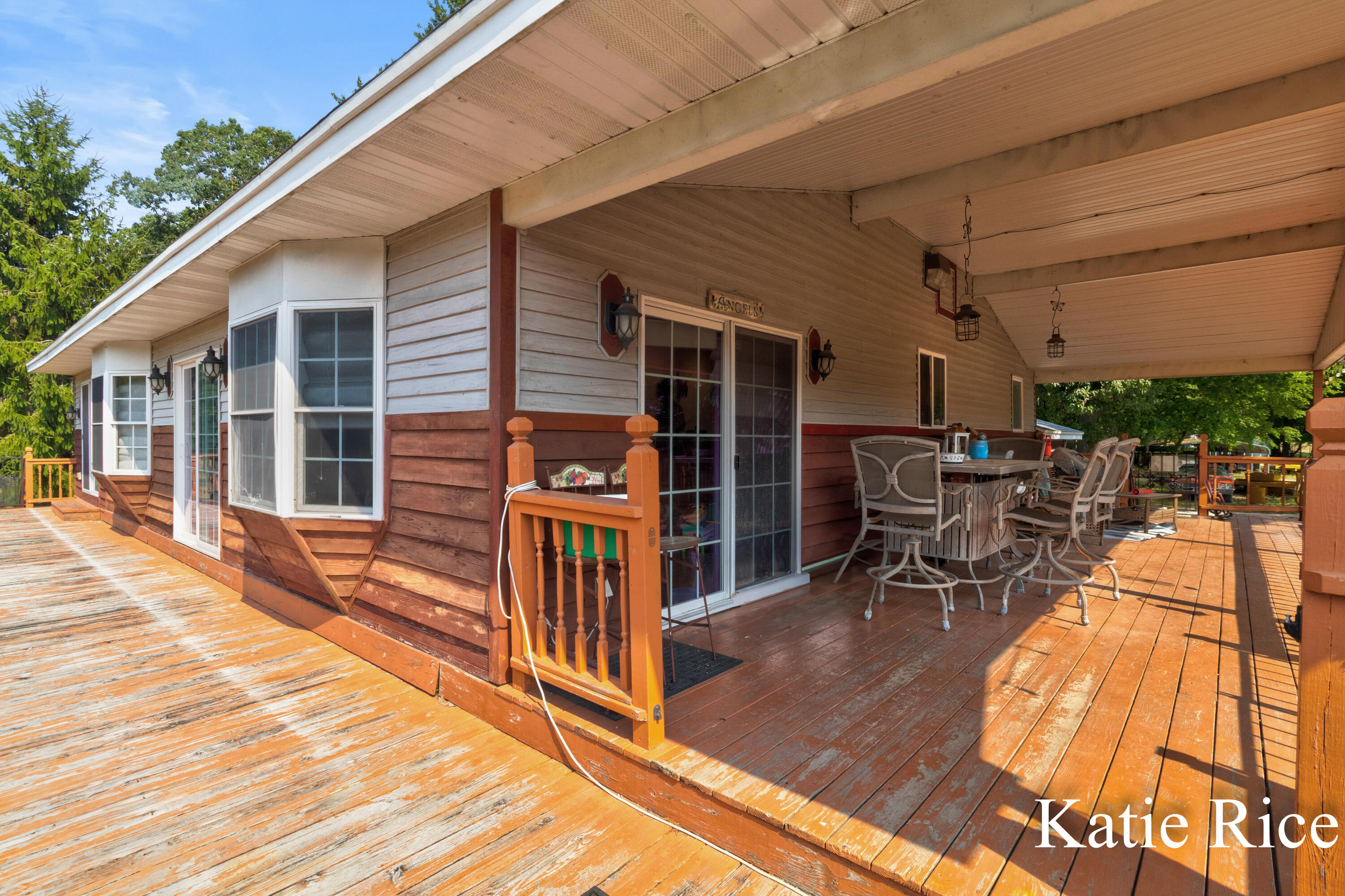 2030 N Scenic Drive Muskegon MI 49445