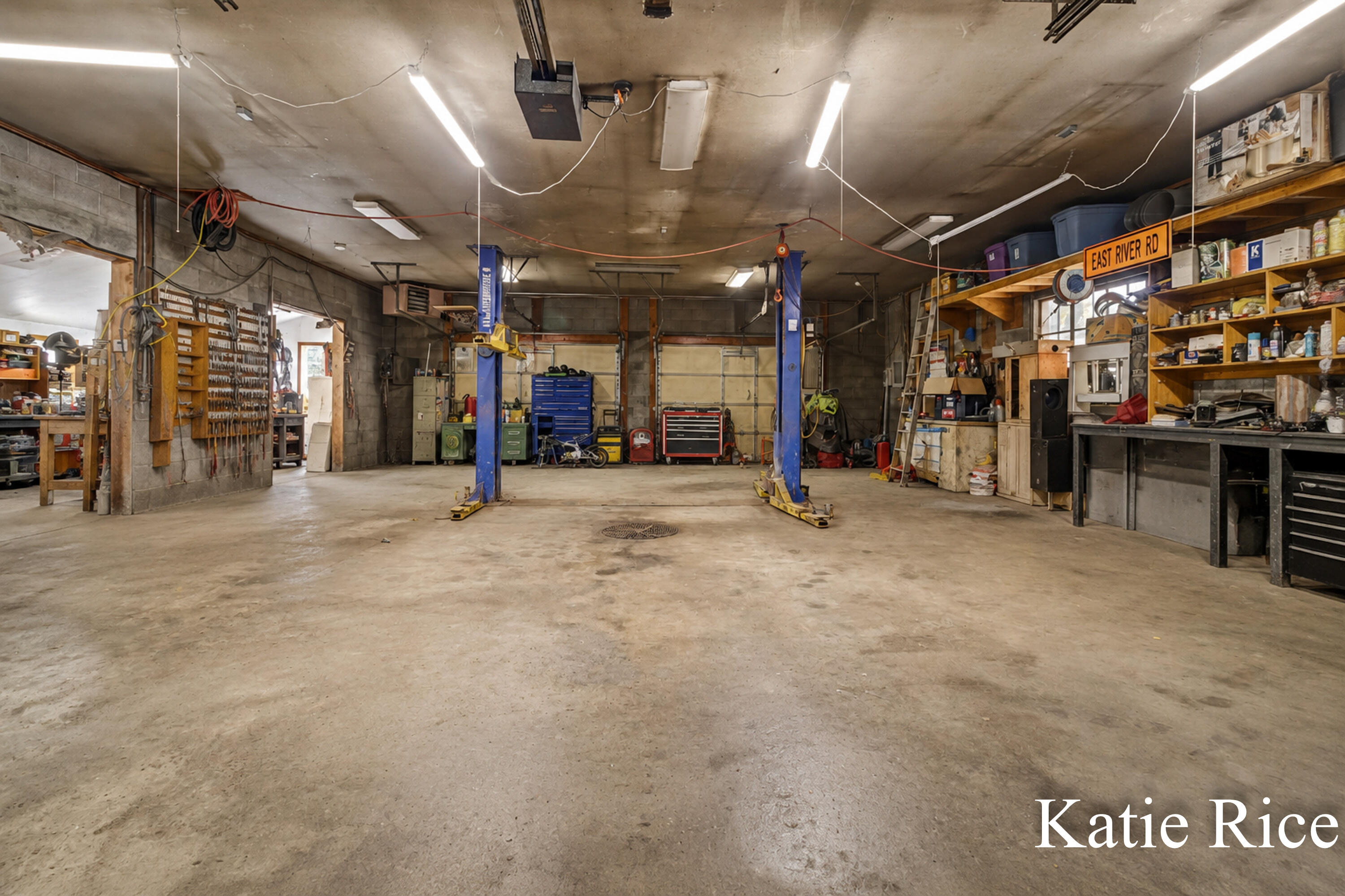 2030 N Scenic Drive Muskegon MI 49445