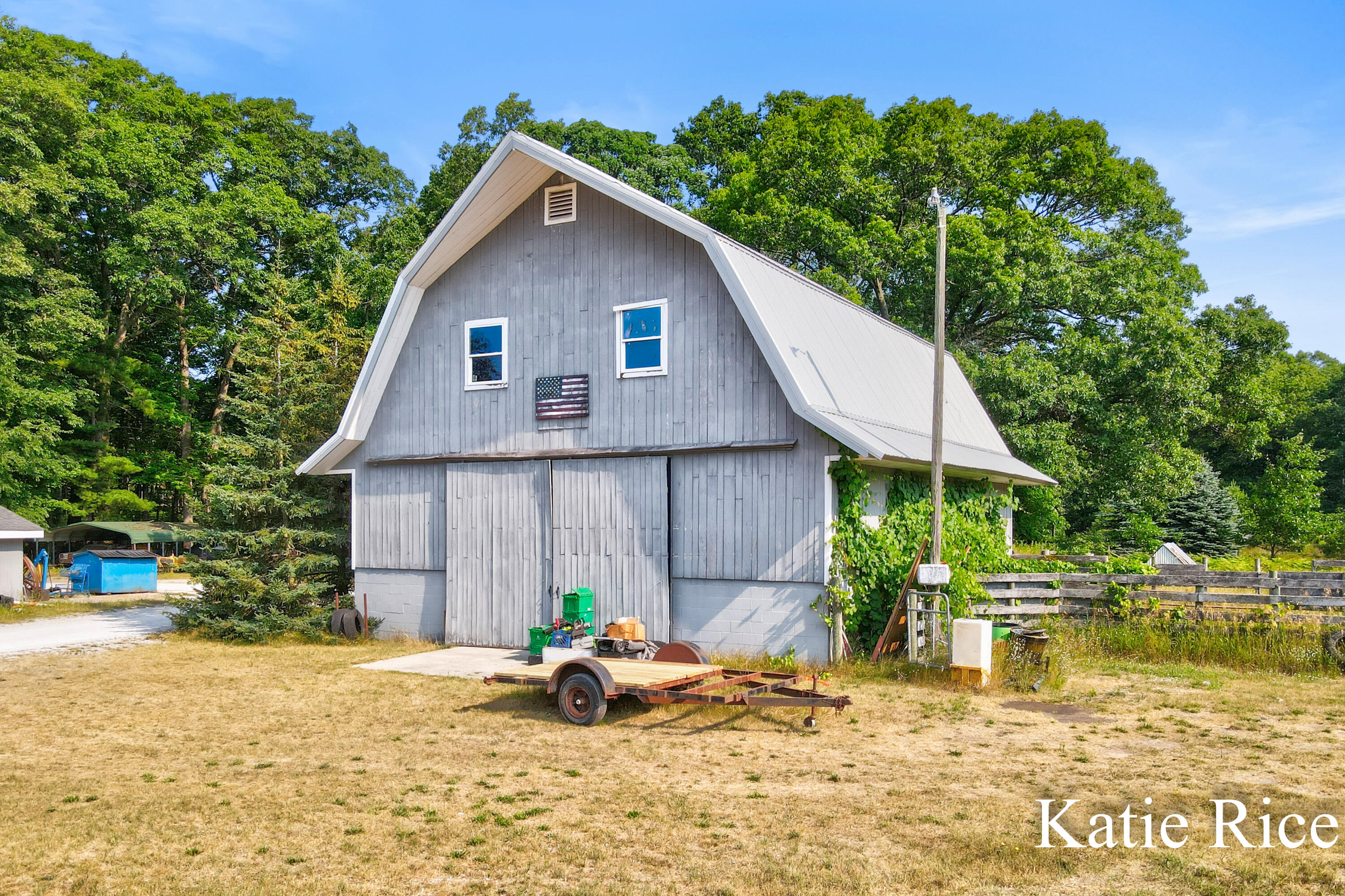 2030 N Scenic Drive Muskegon MI 49445