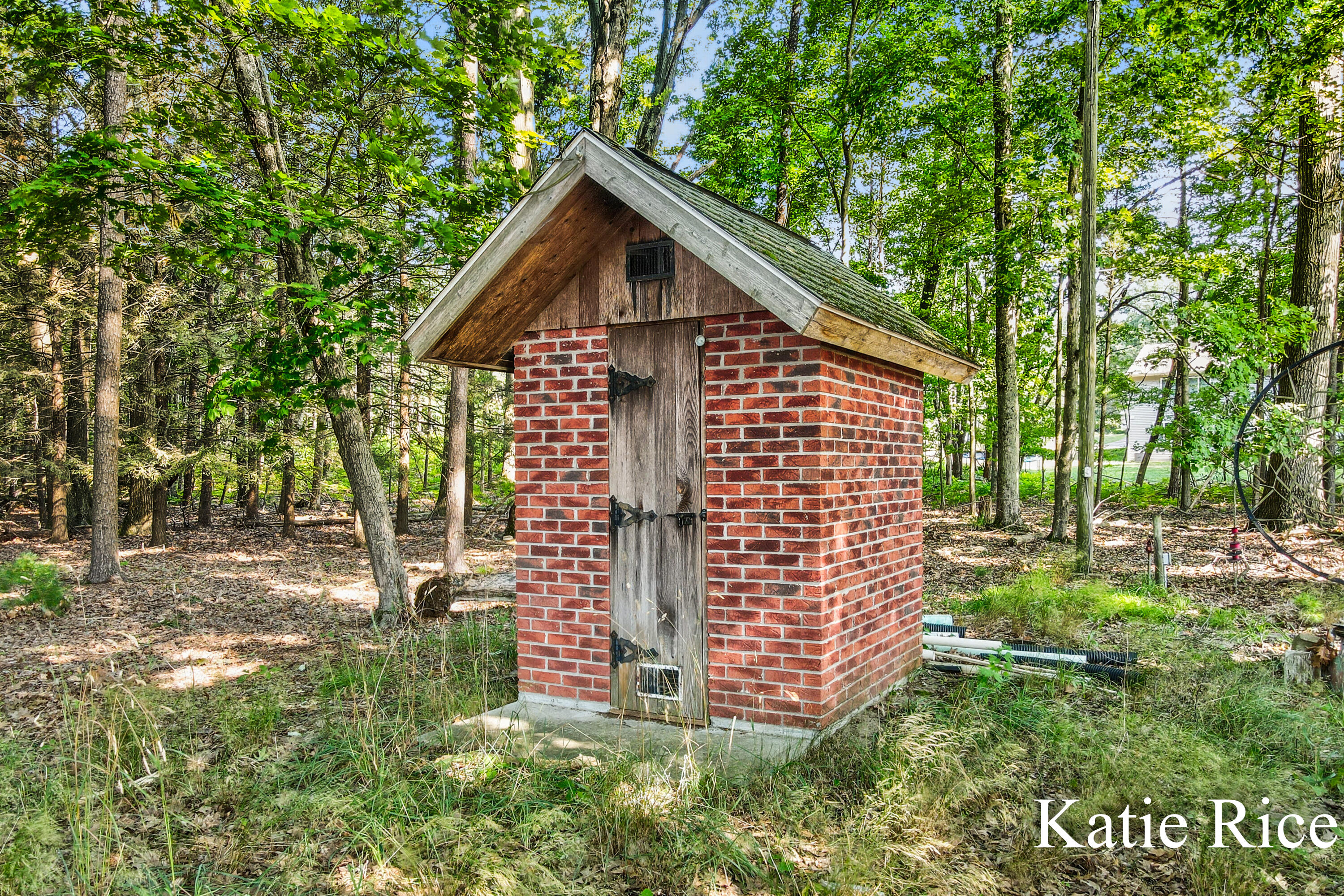 2030 N Scenic Drive Muskegon MI 49445