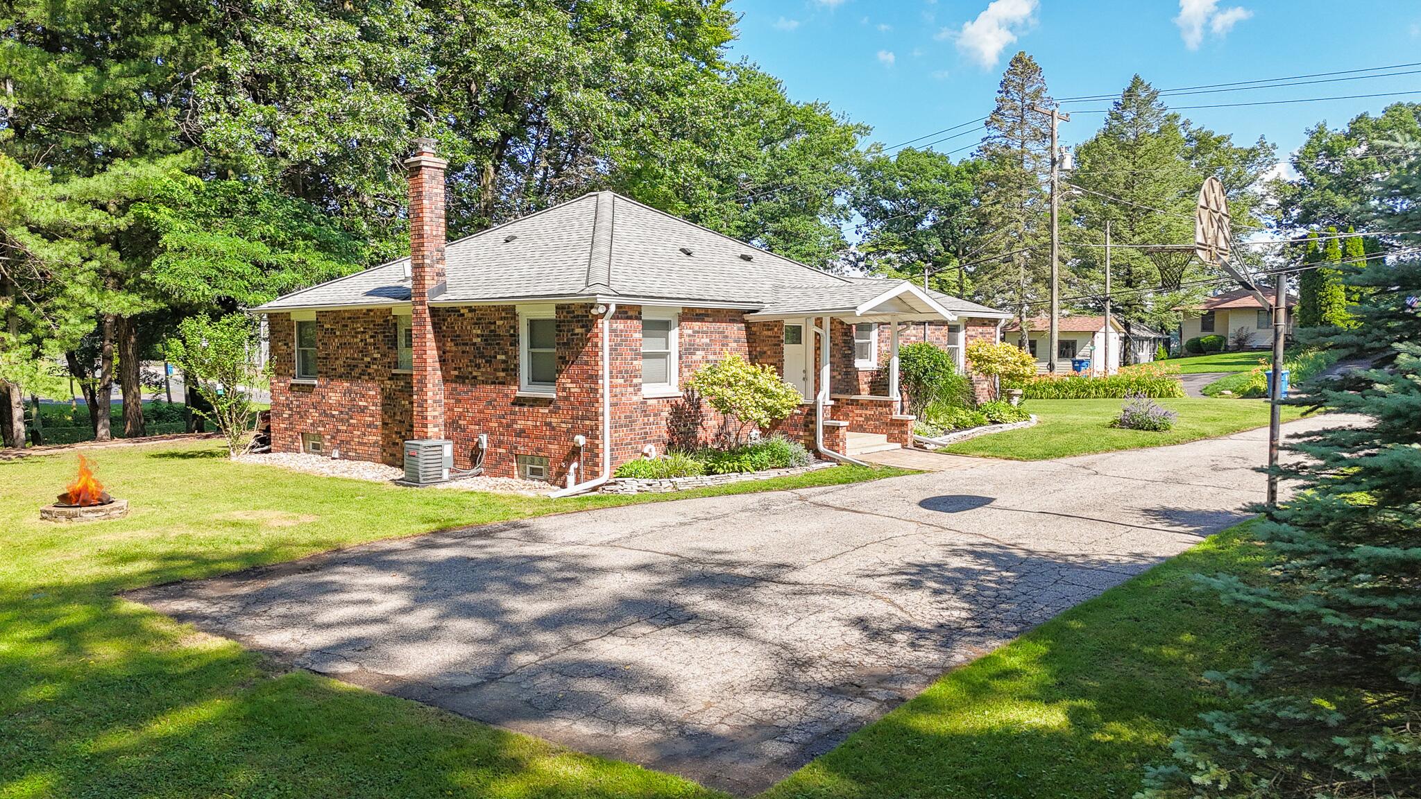 66345 95th Avenue Dowagiac MI 49047