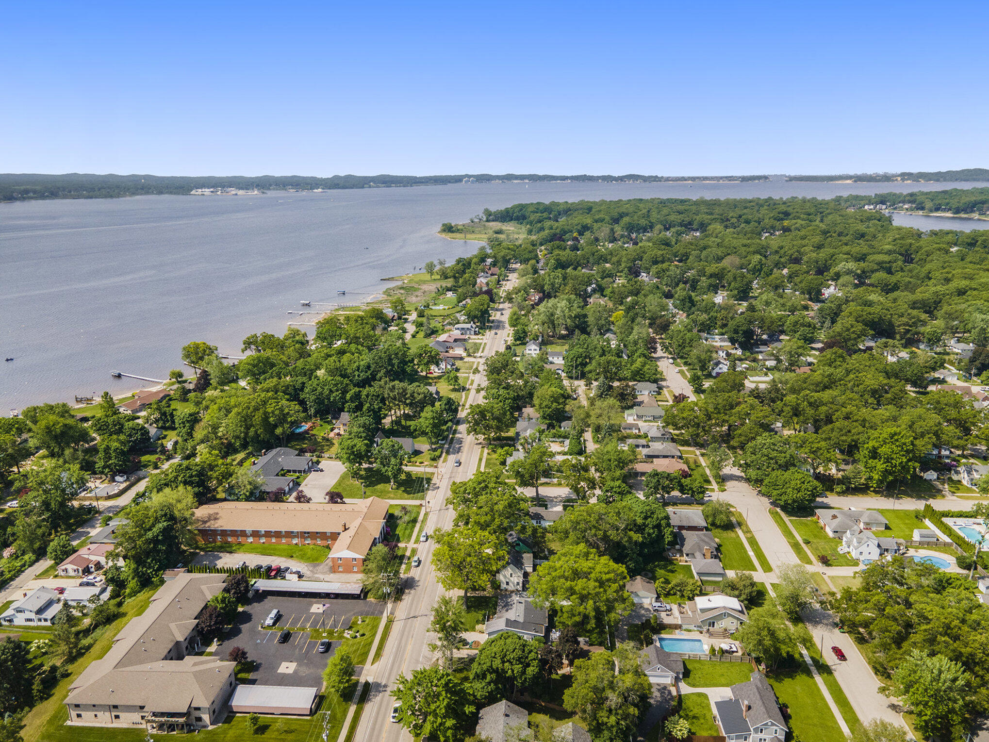 1018 Ruddiman Drive Muskegon MI 49445
