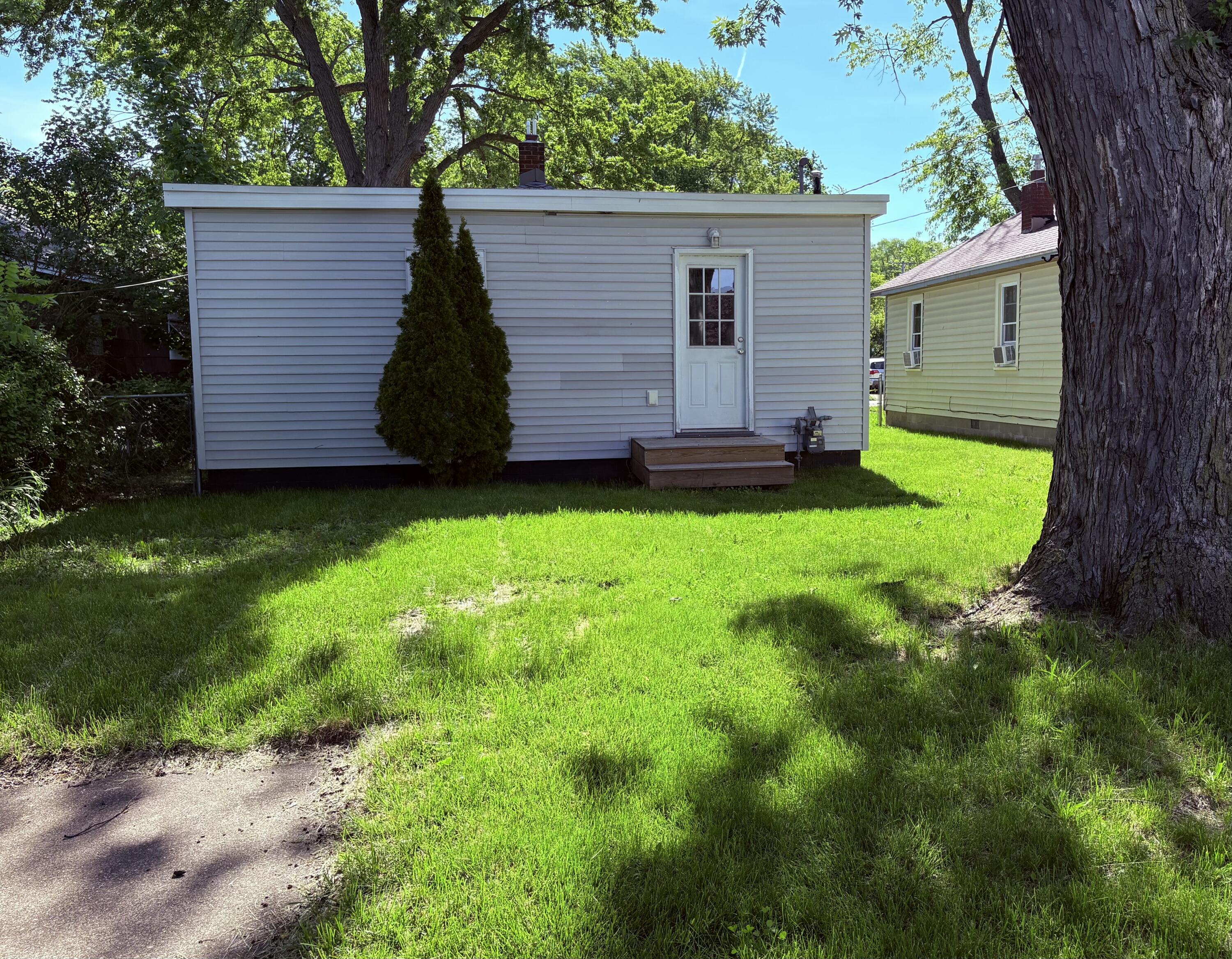 1891 Nevada Street Muskegon MI 49441
