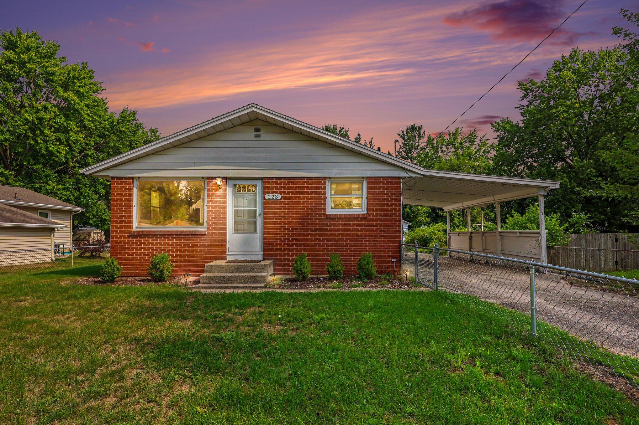 223 Marcus Street SW Grand Rapids MI 49548