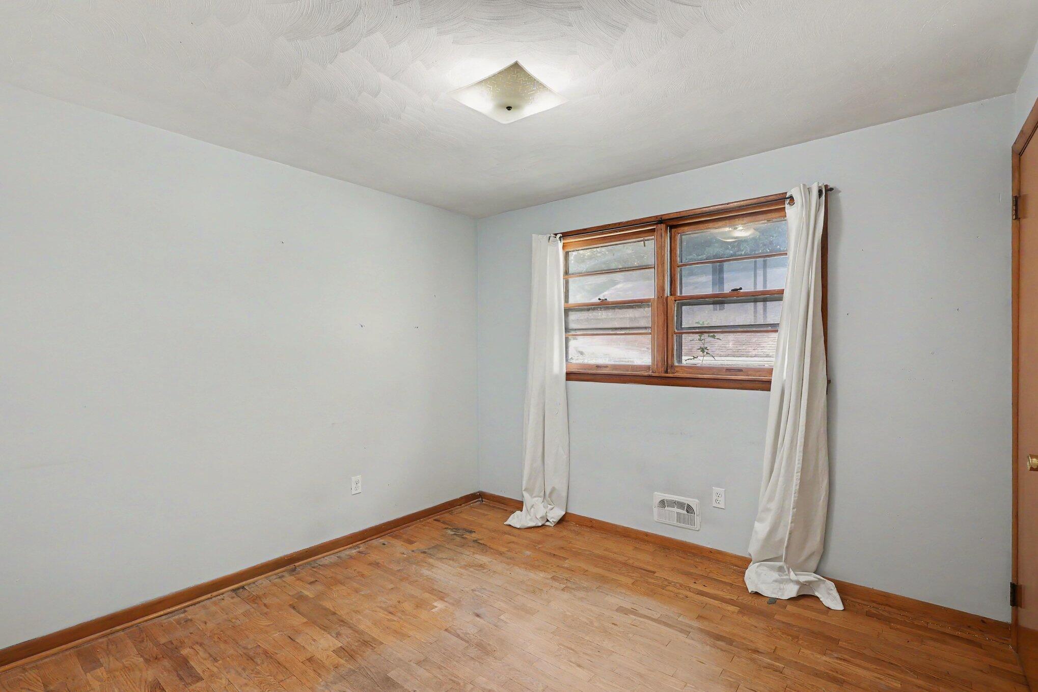 223 Marcus Street SW Grand Rapids MI 49548