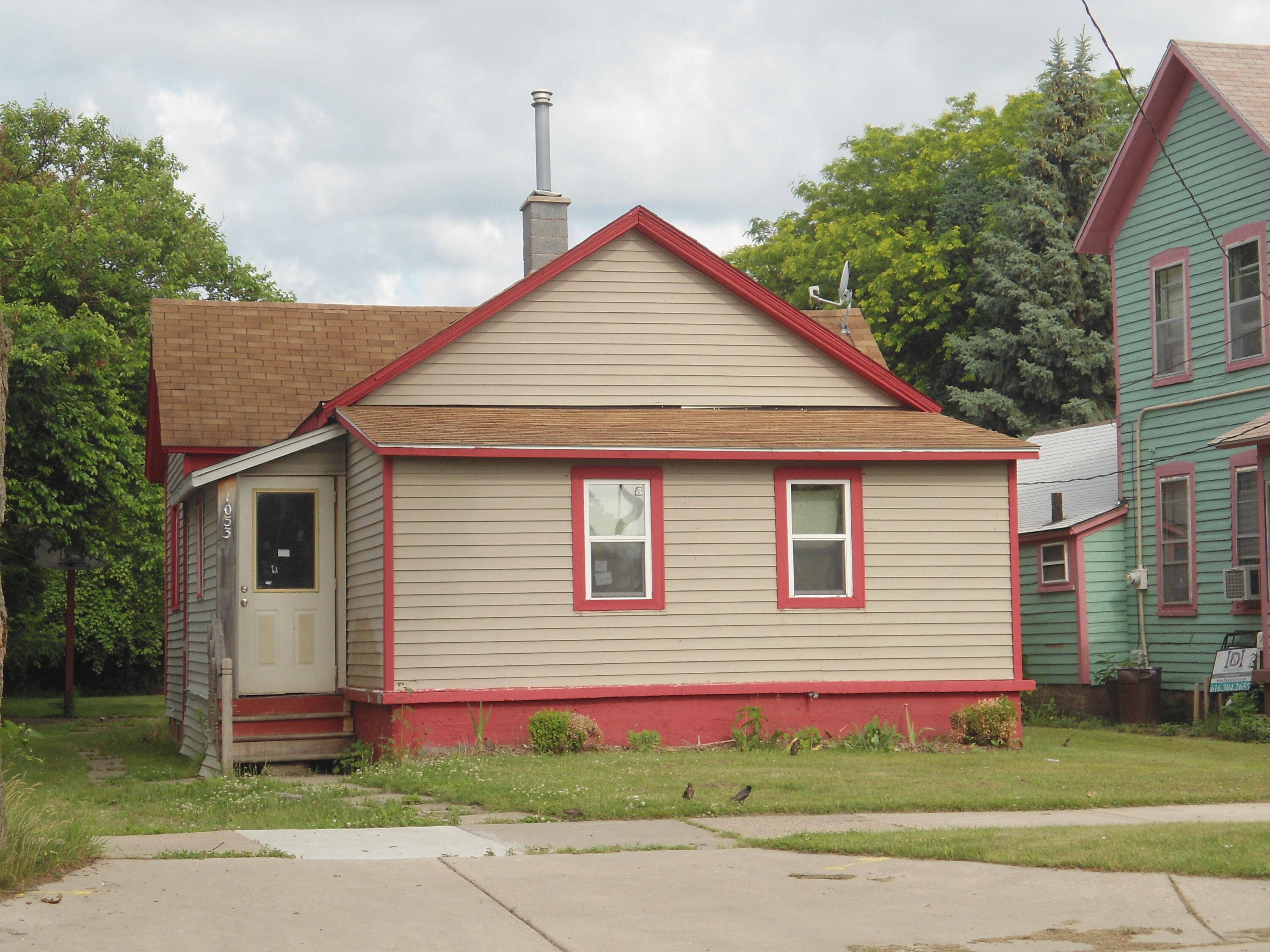 1053 Sheldon Avenue SE Grand Rapids MI 49507