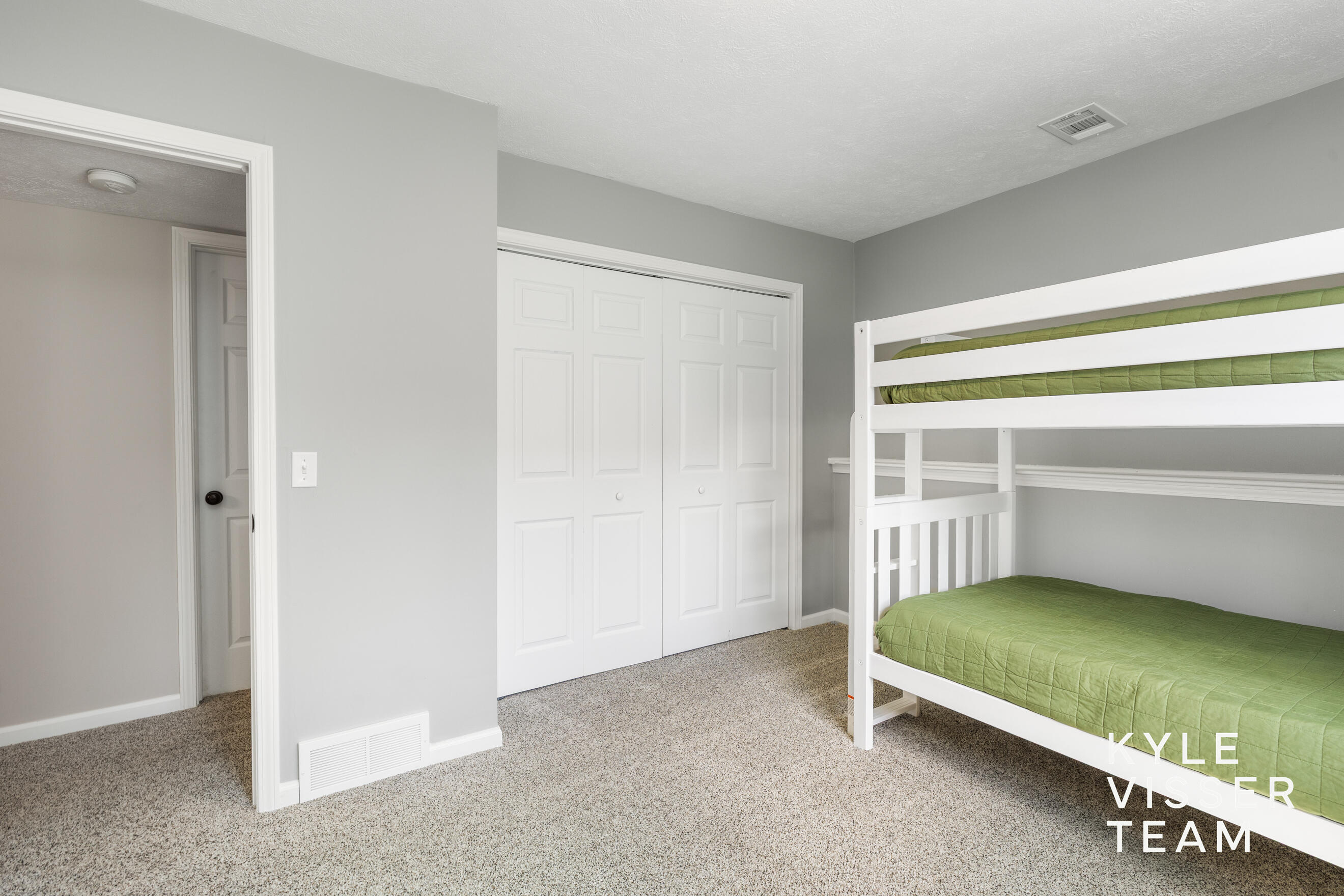 1642 Simmons Avenue NE Grand Rapids MI 49505