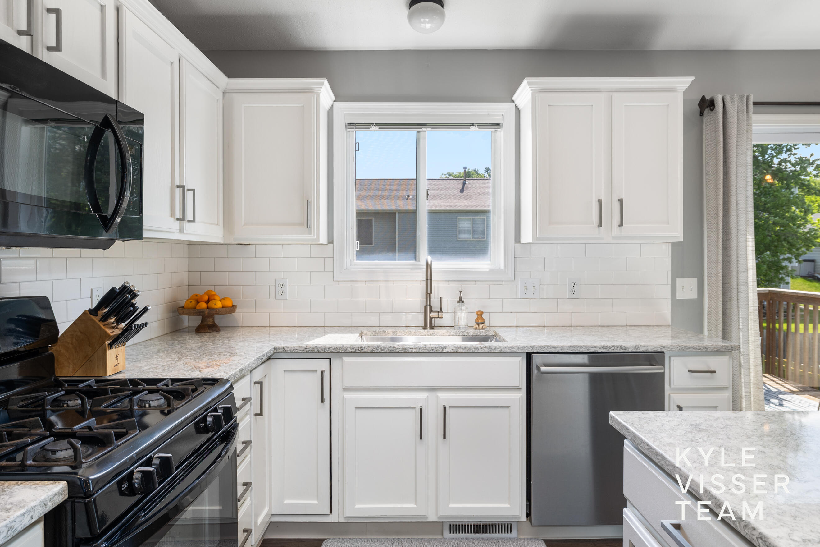 1642 Simmons Avenue NE Grand Rapids MI 49505