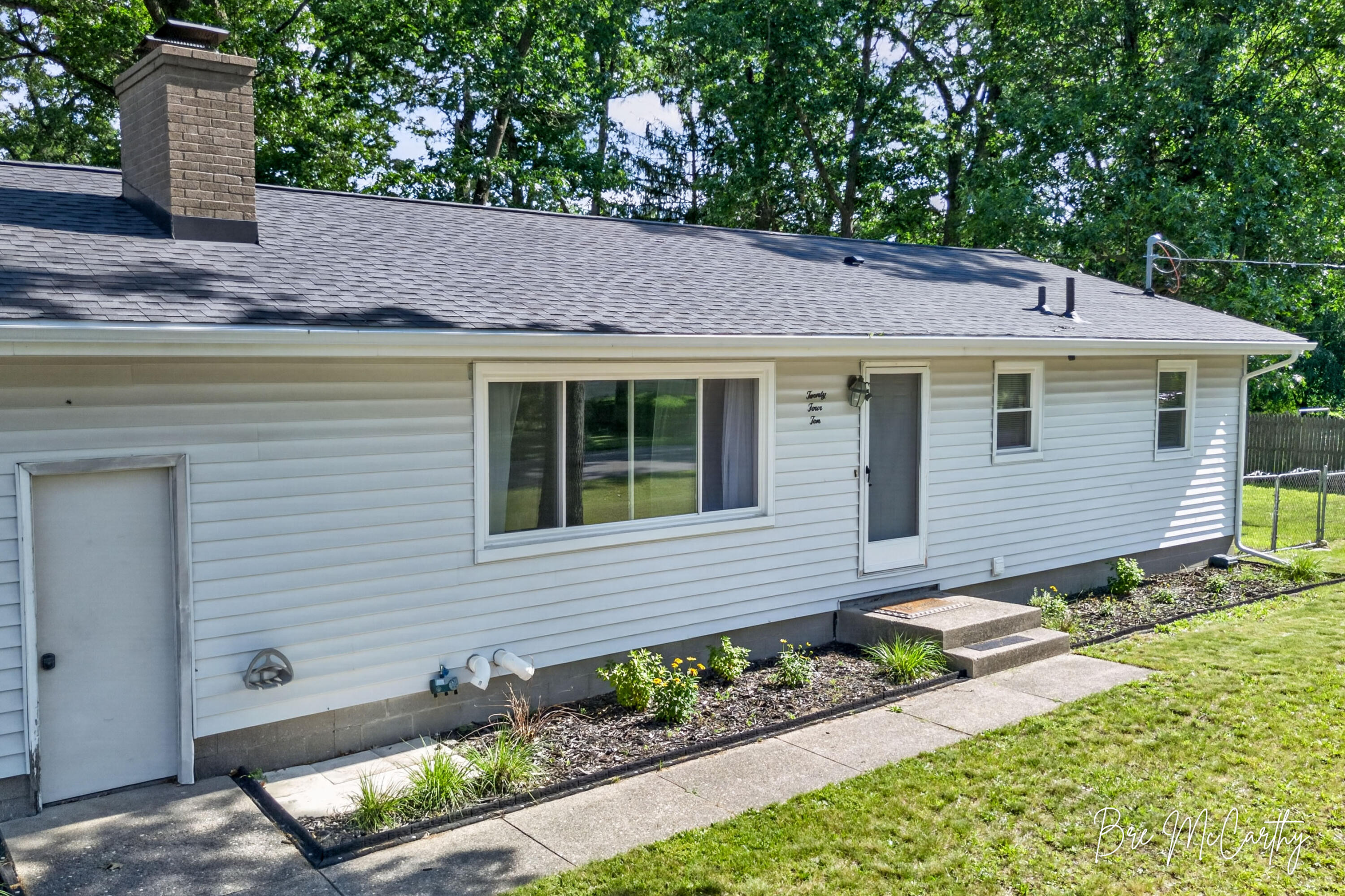 2410 Marcoux Avenue Muskegon MI 49442