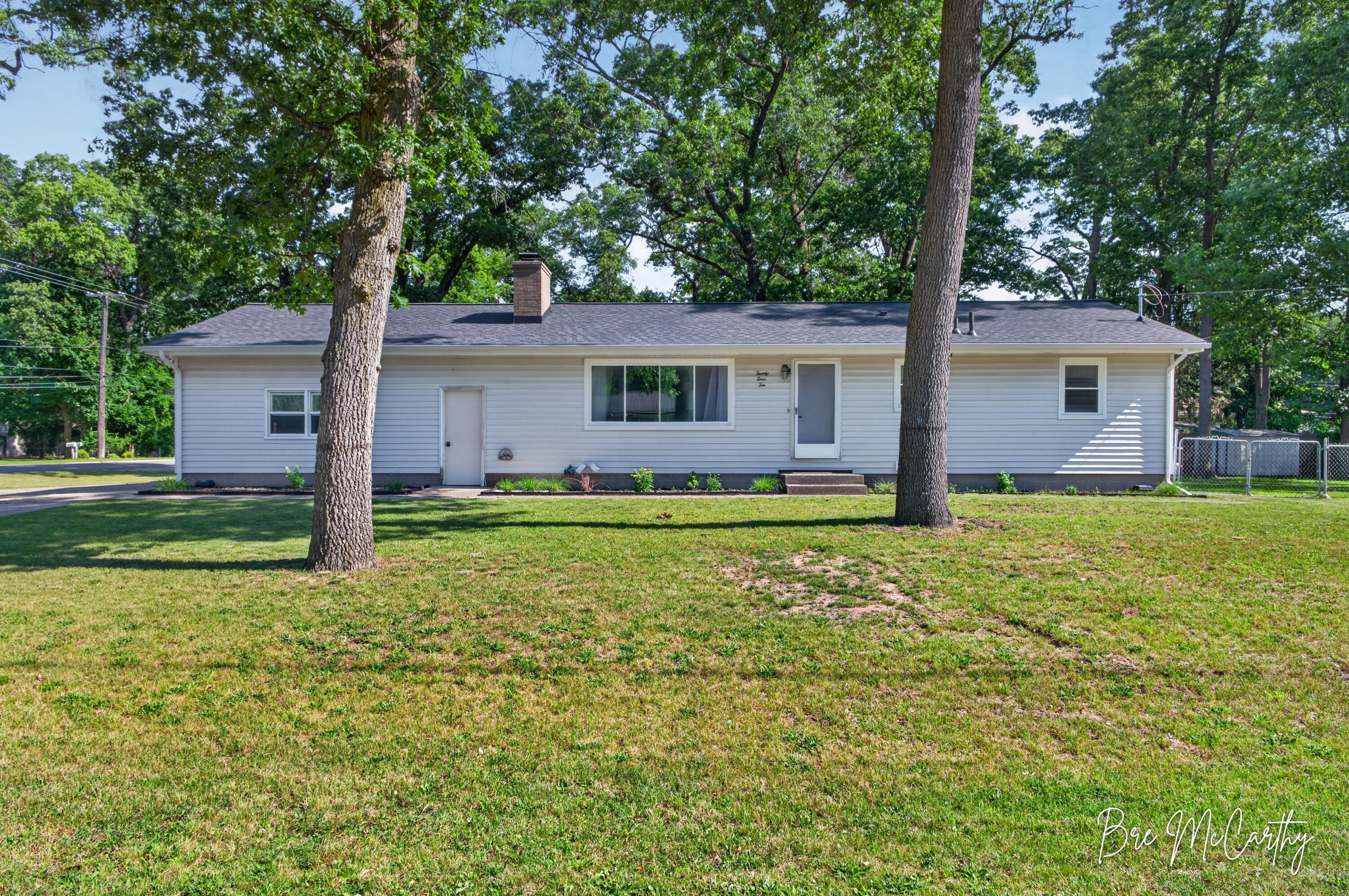 2410 Marcoux Avenue Muskegon MI 49442
