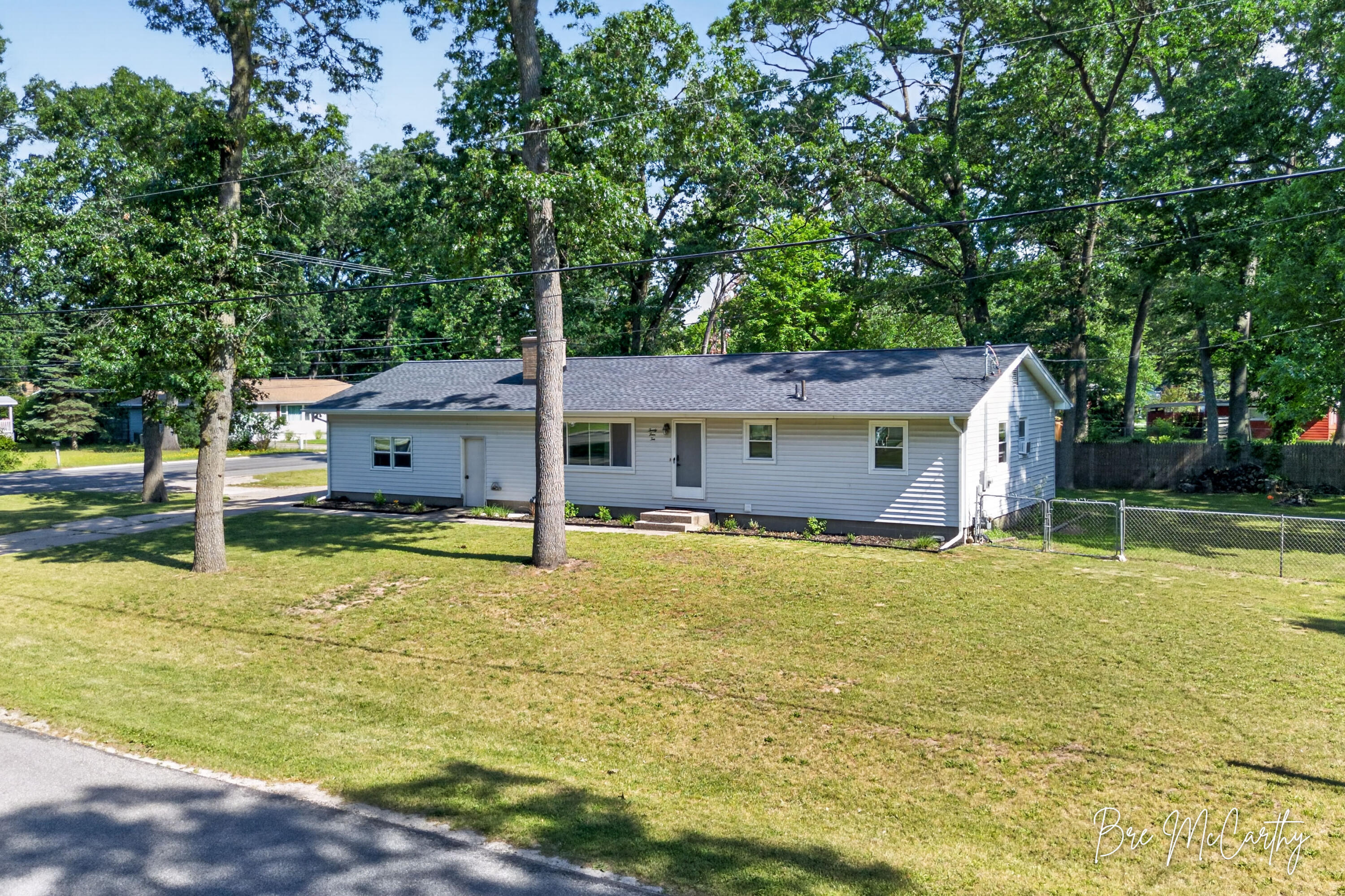 2410 Marcoux Avenue Muskegon MI 49442