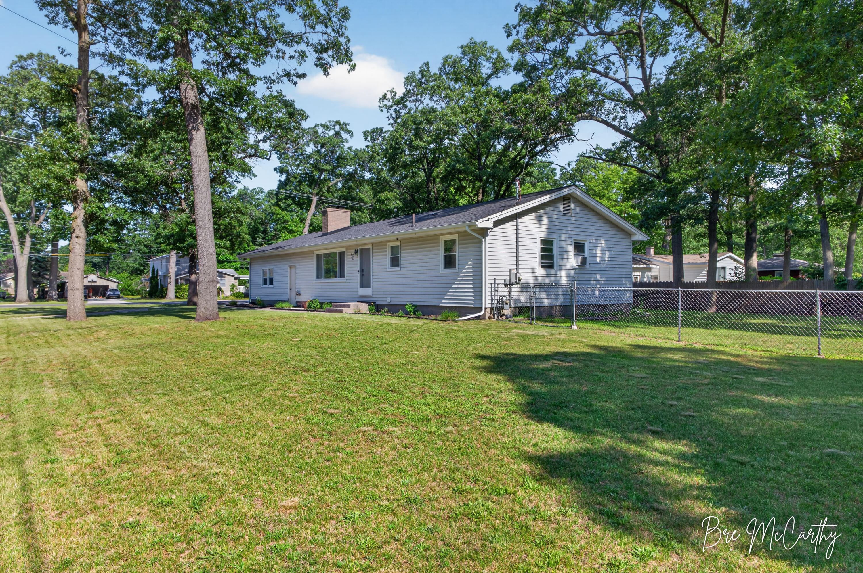 2410 Marcoux Avenue Muskegon MI 49442