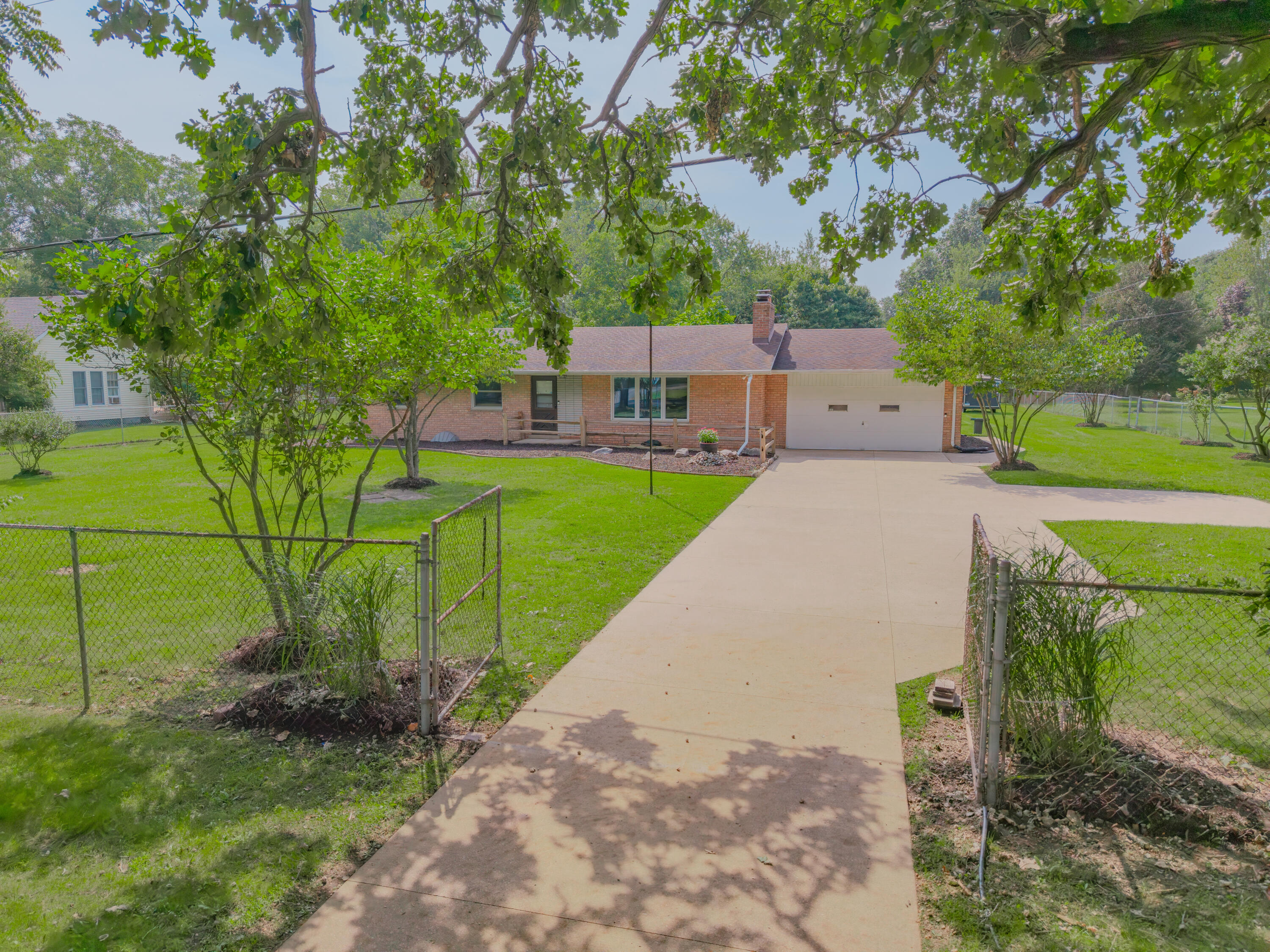 3427 W Shiawassee Avenue Fenton MI 48430