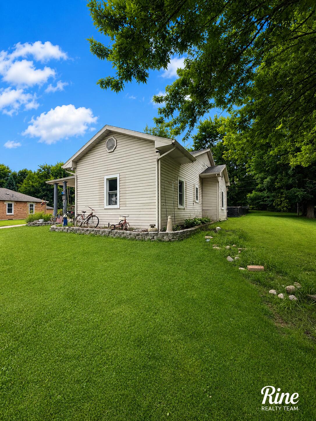 18 Grand Avenue Niles MI 49120