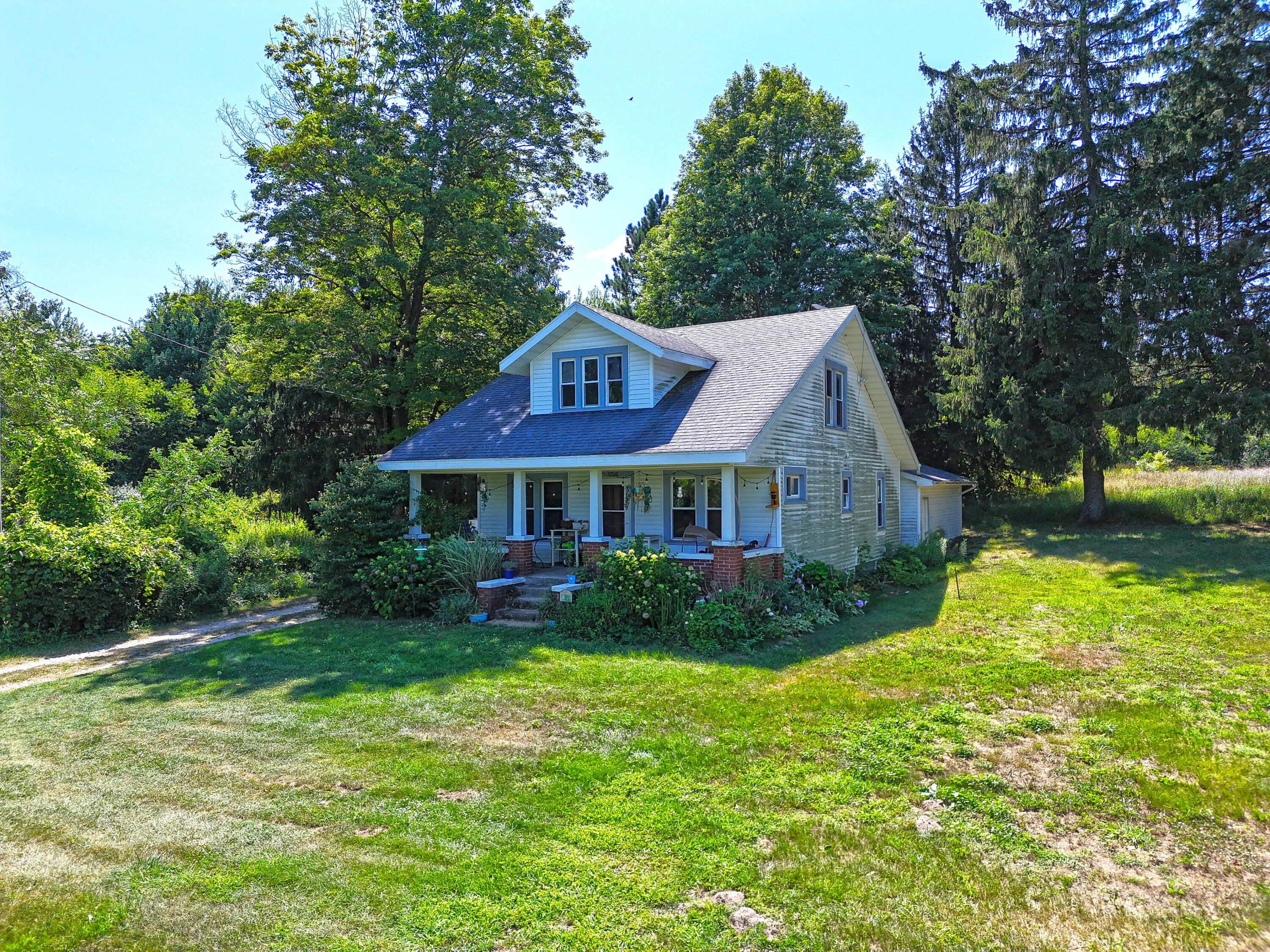 5760 Martin Road Coloma MI 49038