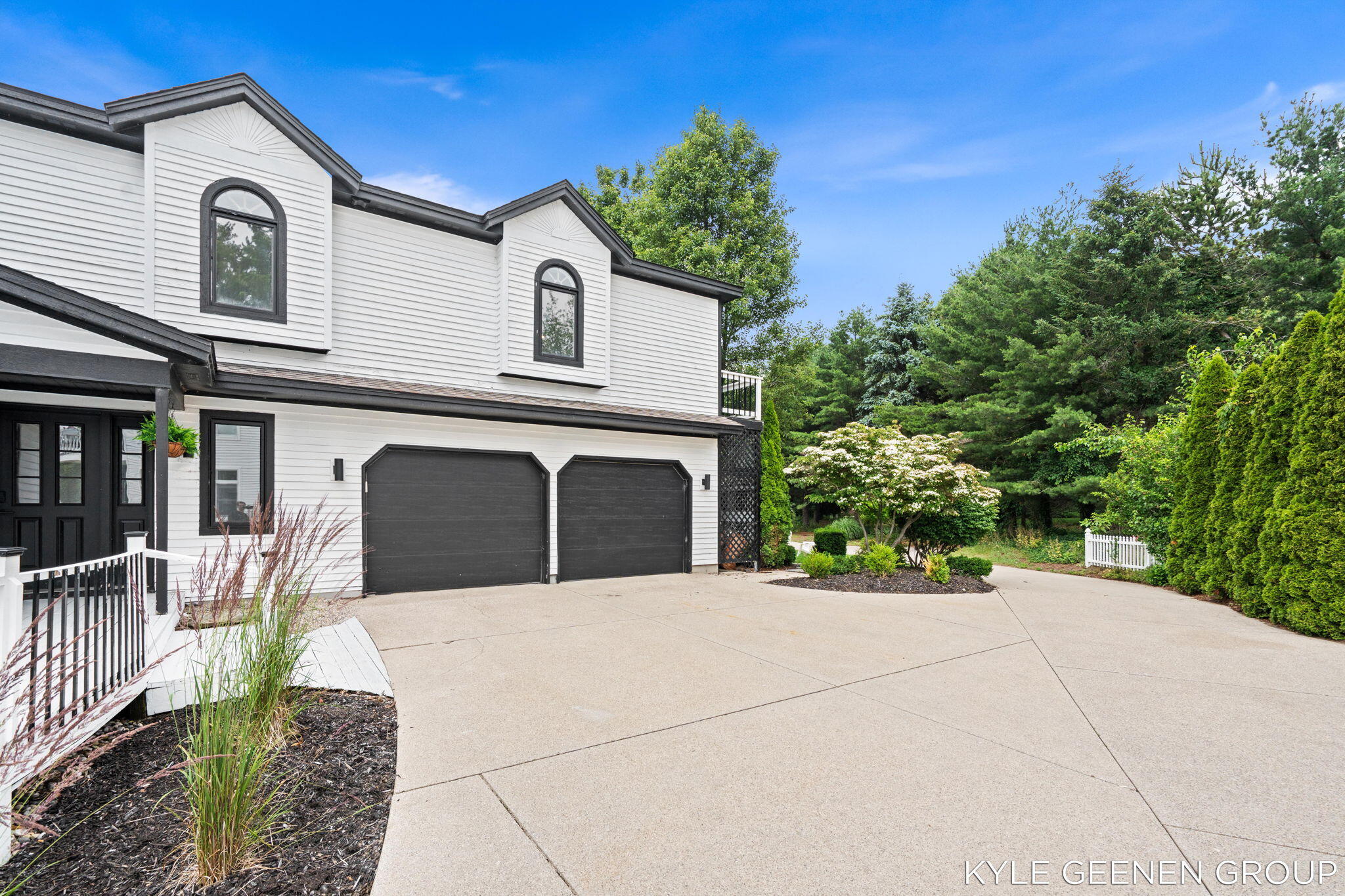 1729 Waukazoo Drive Holland MI 49424