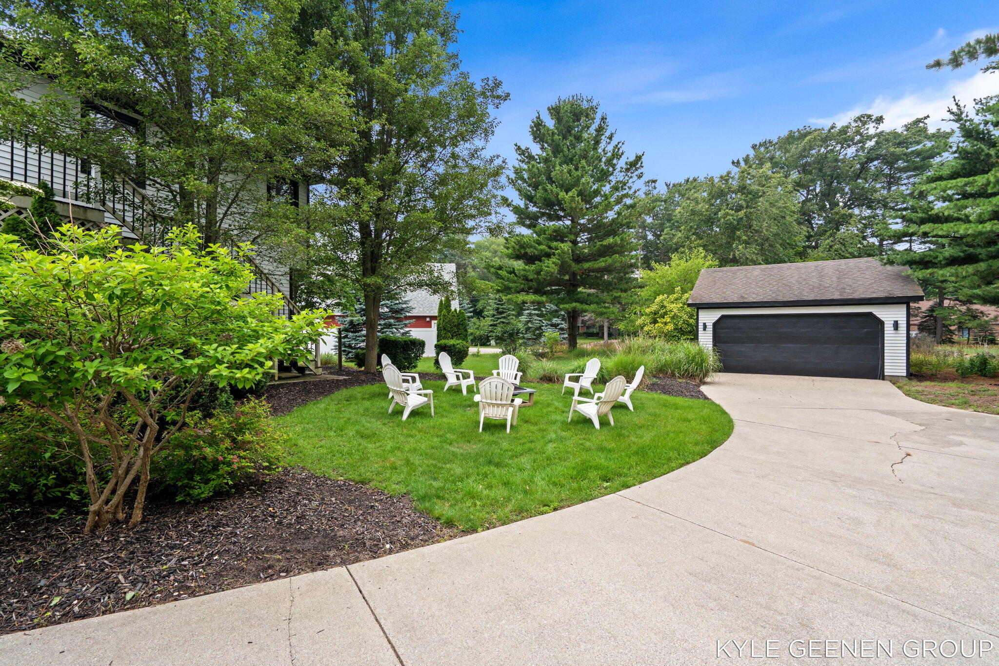 1729 Waukazoo Drive Holland MI 49424