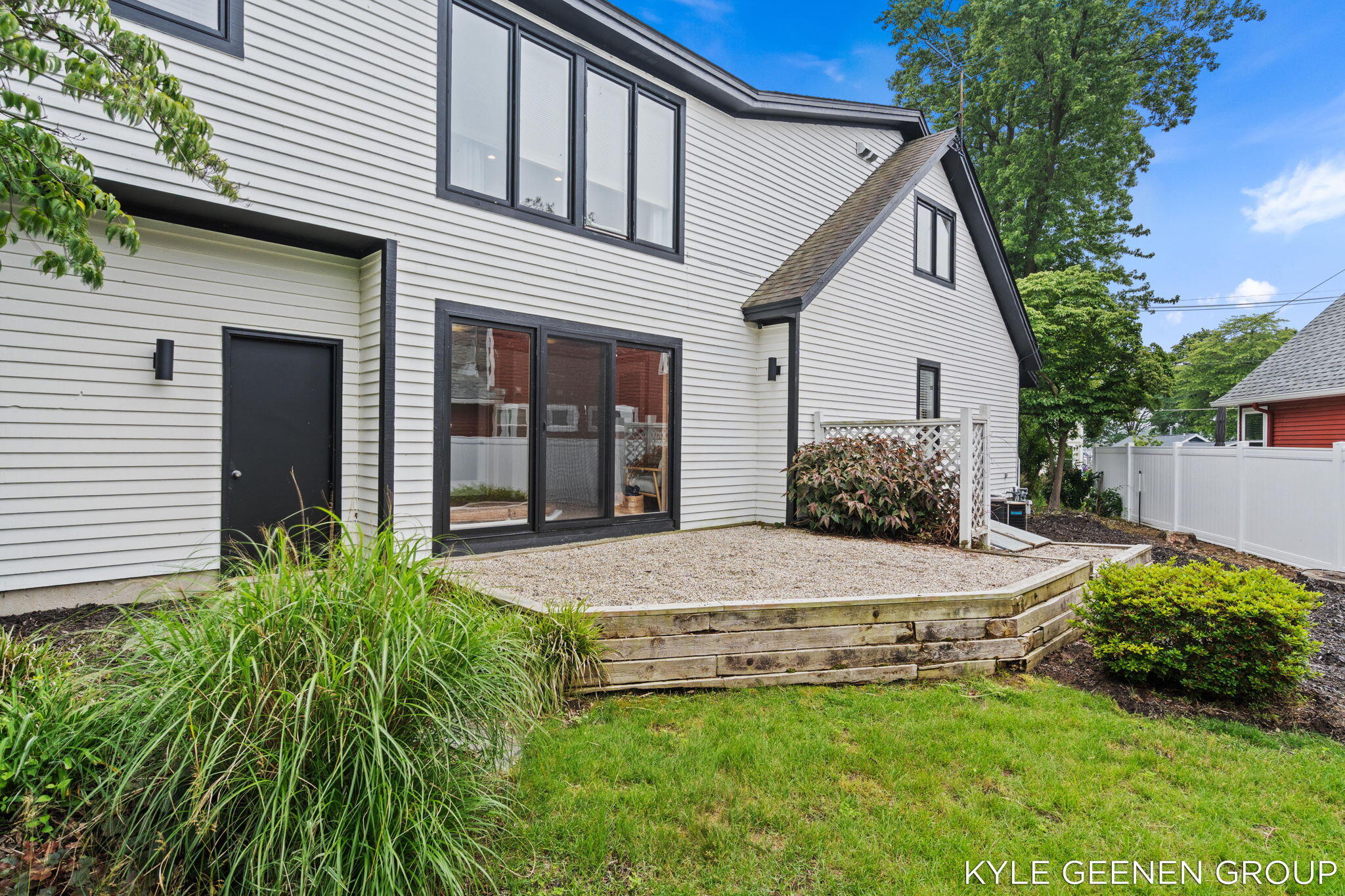 1729 Waukazoo Drive Holland MI 49424