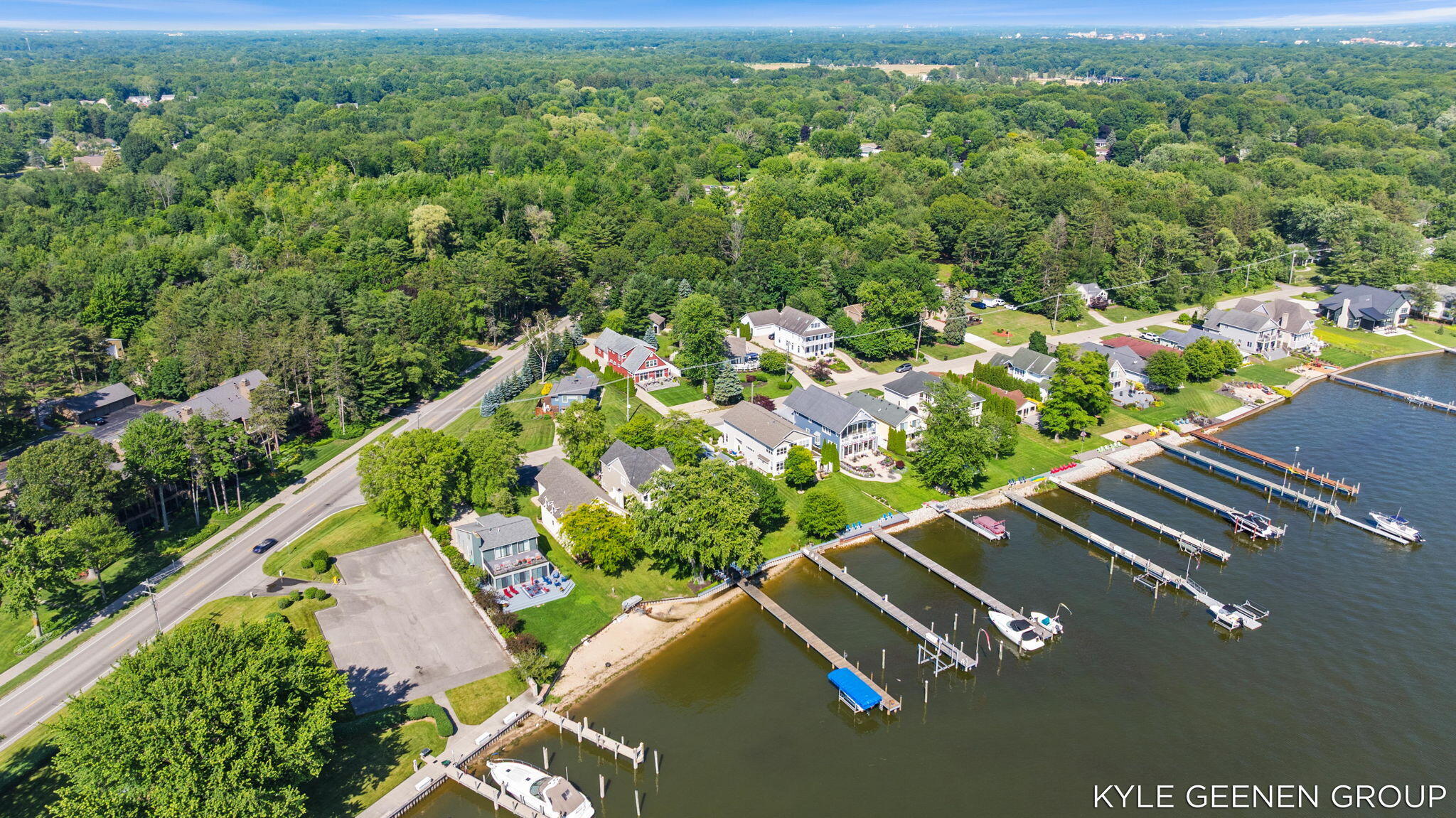 1729 Waukazoo Drive Holland MI 49424