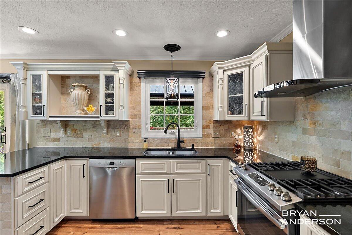 6260 Arroyo Vista Drive NE Rockford MI 49341