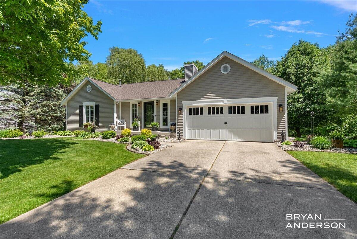 6260 Arroyo Vista Drive NE Rockford MI 49341