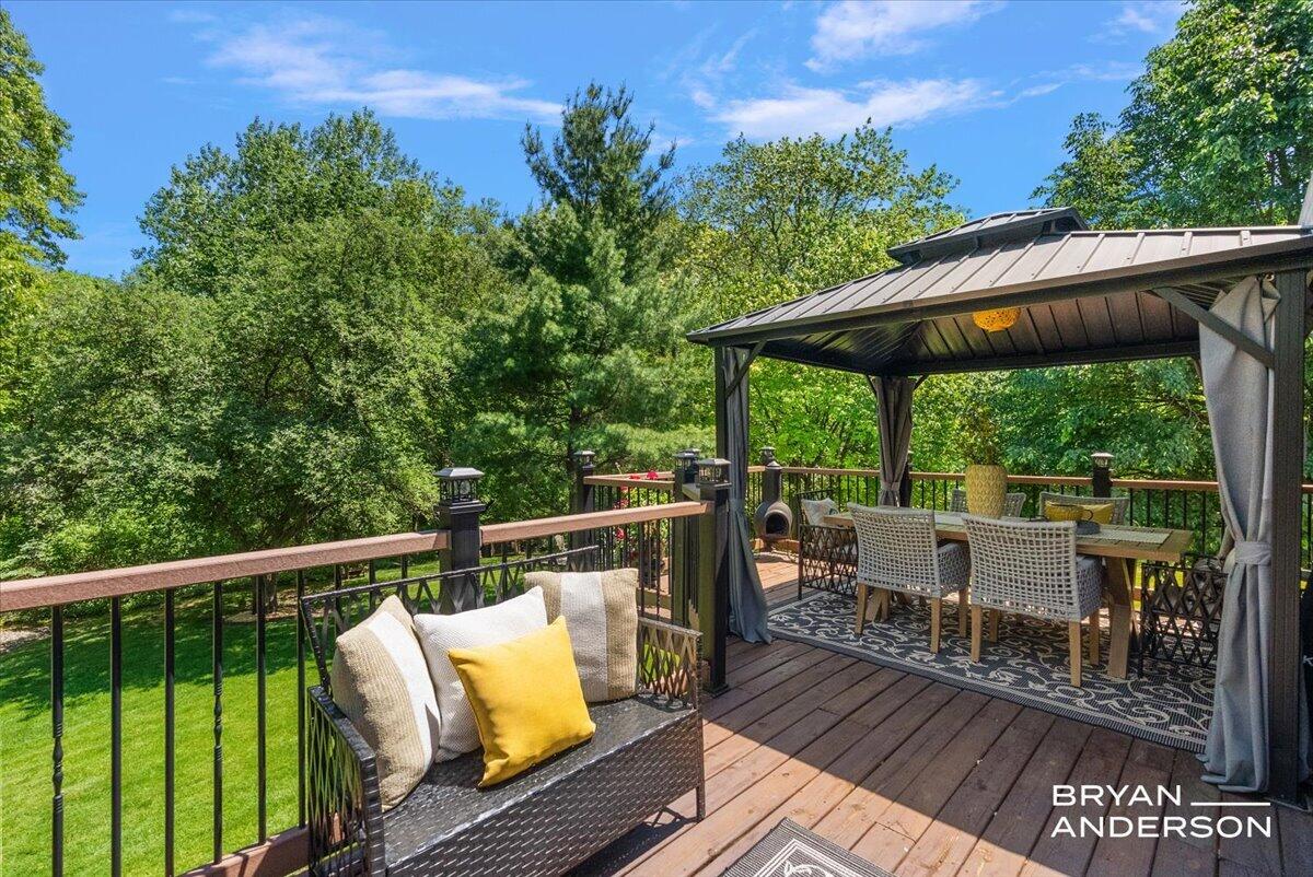 6260 Arroyo Vista Drive NE Rockford MI 49341