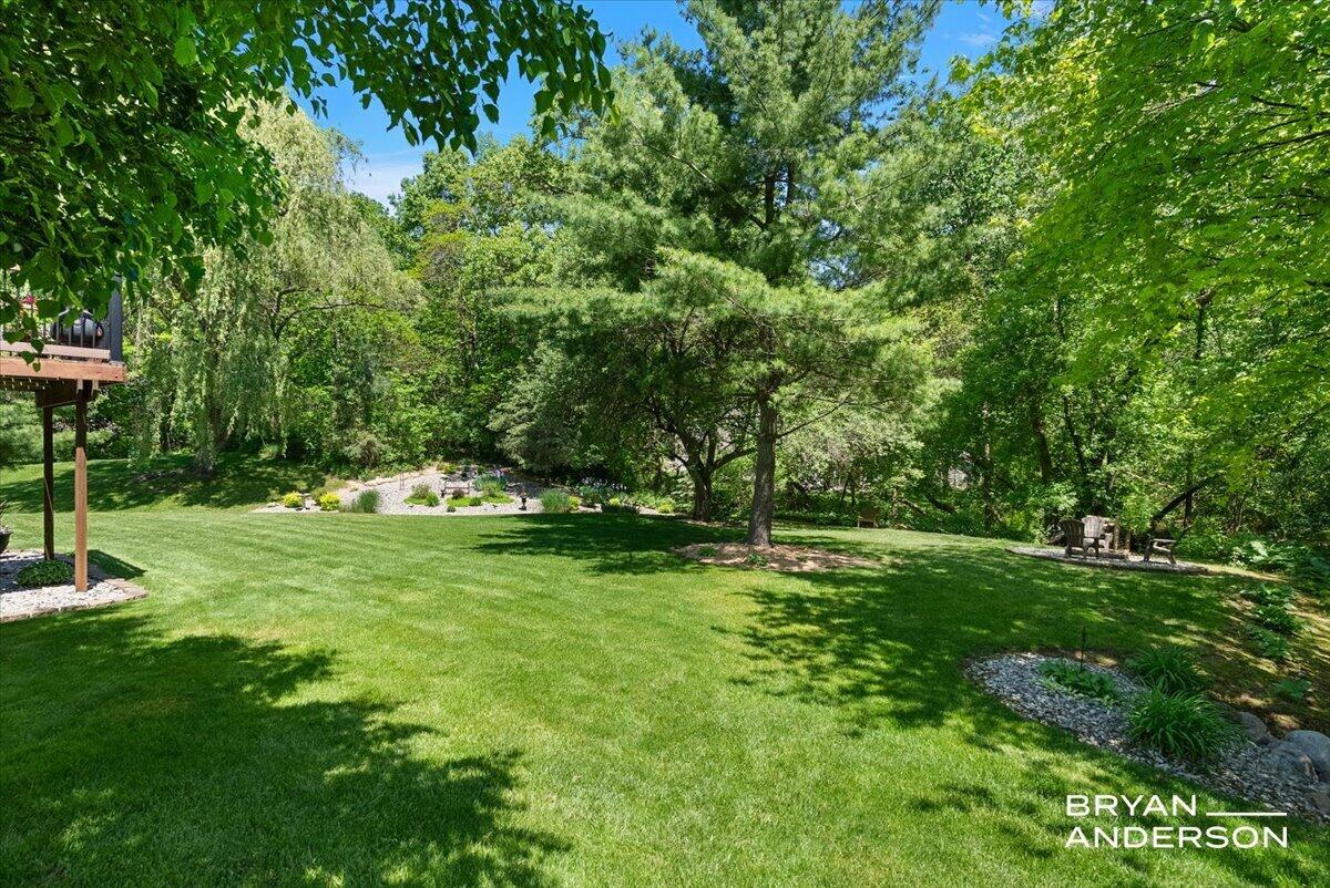 6260 Arroyo Vista Drive NE Rockford MI 49341
