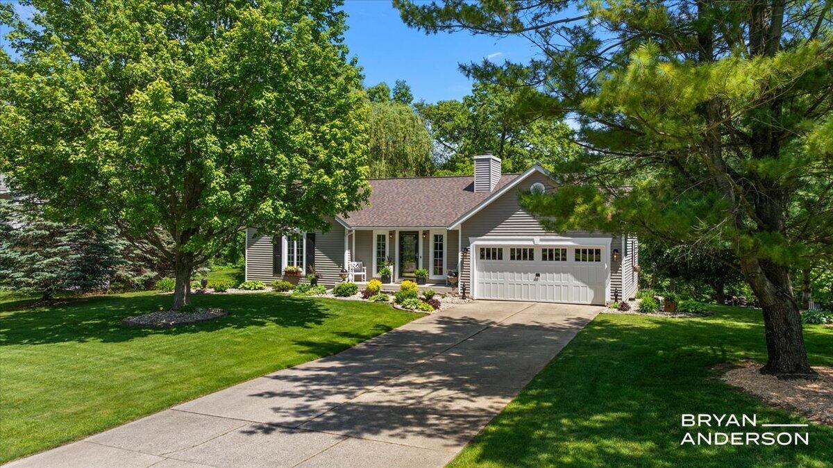 6260 Arroyo Vista Drive NE Rockford MI 49341