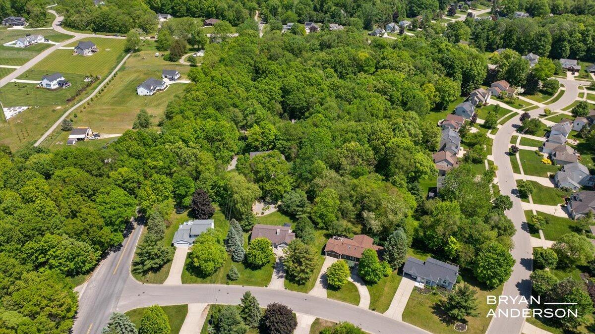 6260 Arroyo Vista Drive NE Rockford MI 49341