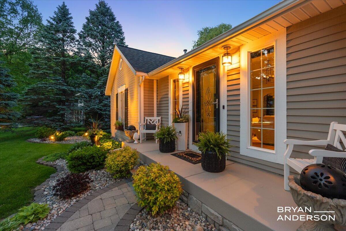 6260 Arroyo Vista Drive NE Rockford MI 49341