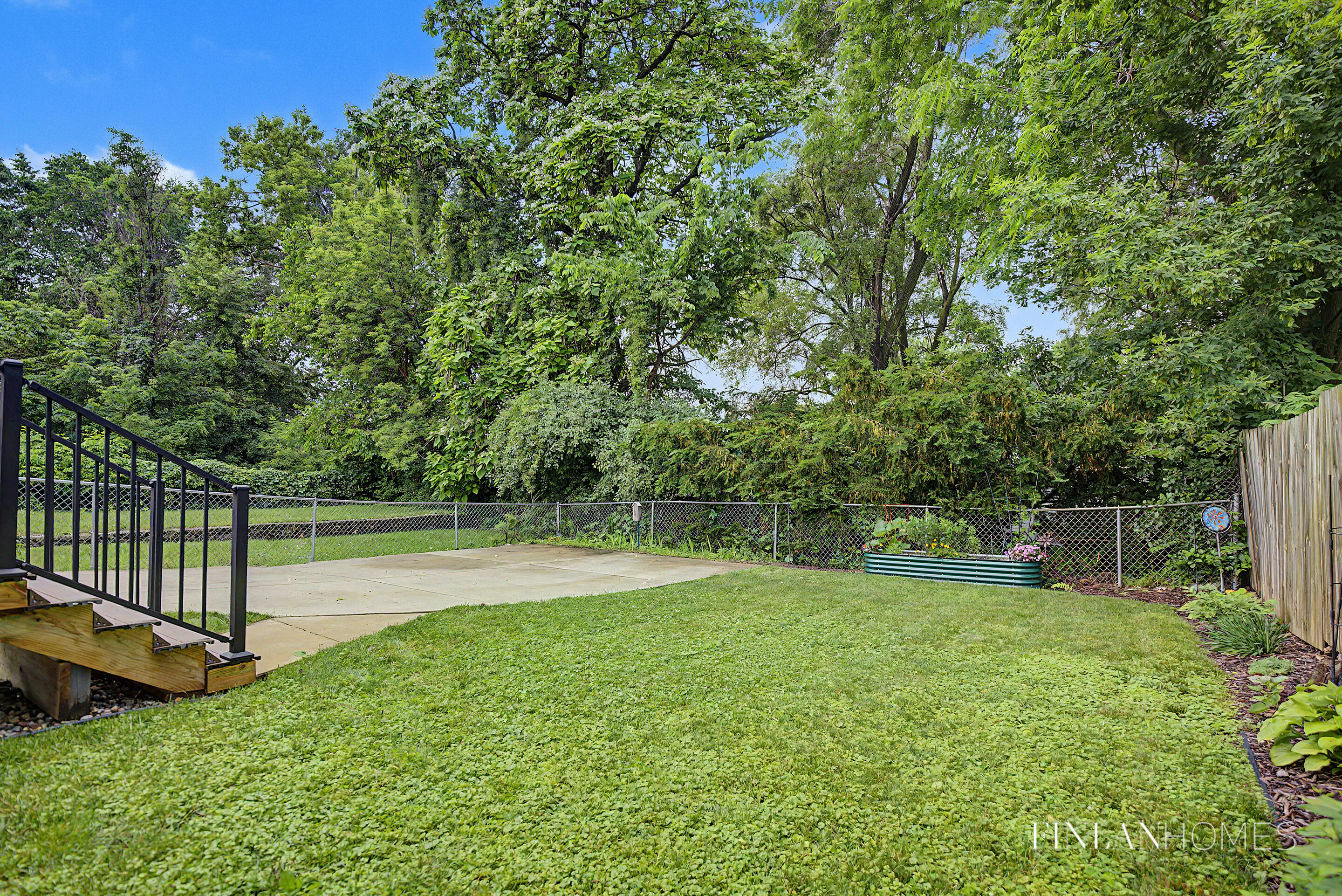 501 Emerald Avenue NE Grand Rapids MI 49503