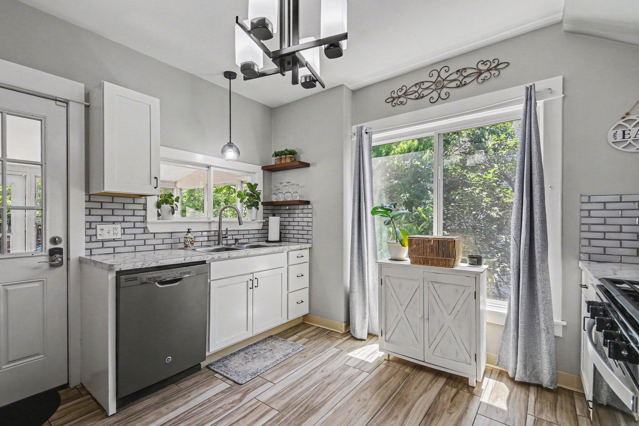 2446 Hufford Avenue NW Grand Rapids MI 49544