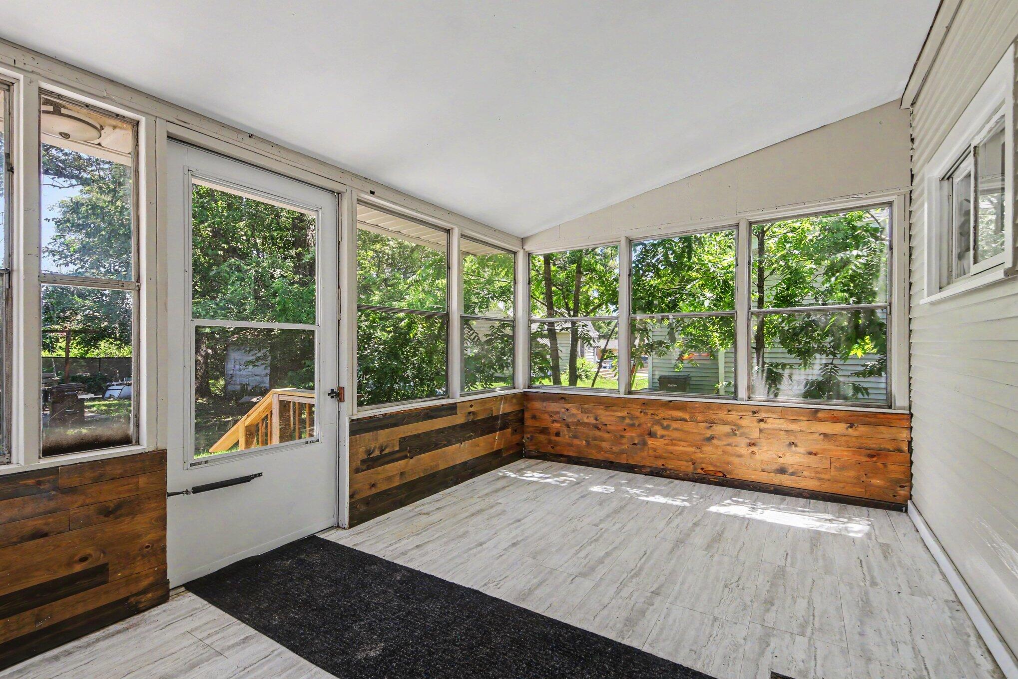 2446 Hufford Avenue NW Grand Rapids MI 49544