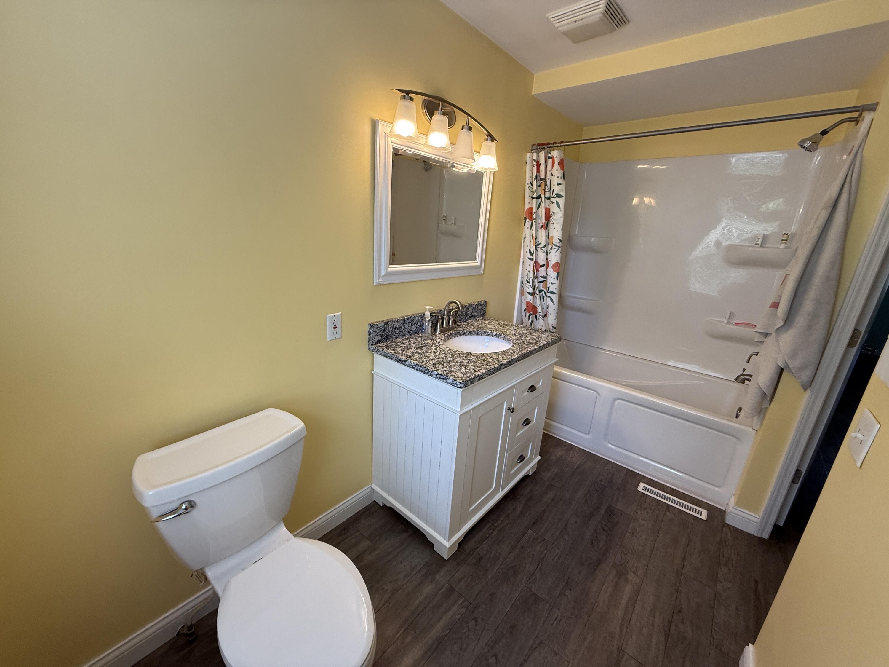 905 N Gaylord Avenue Ludington MI 49431