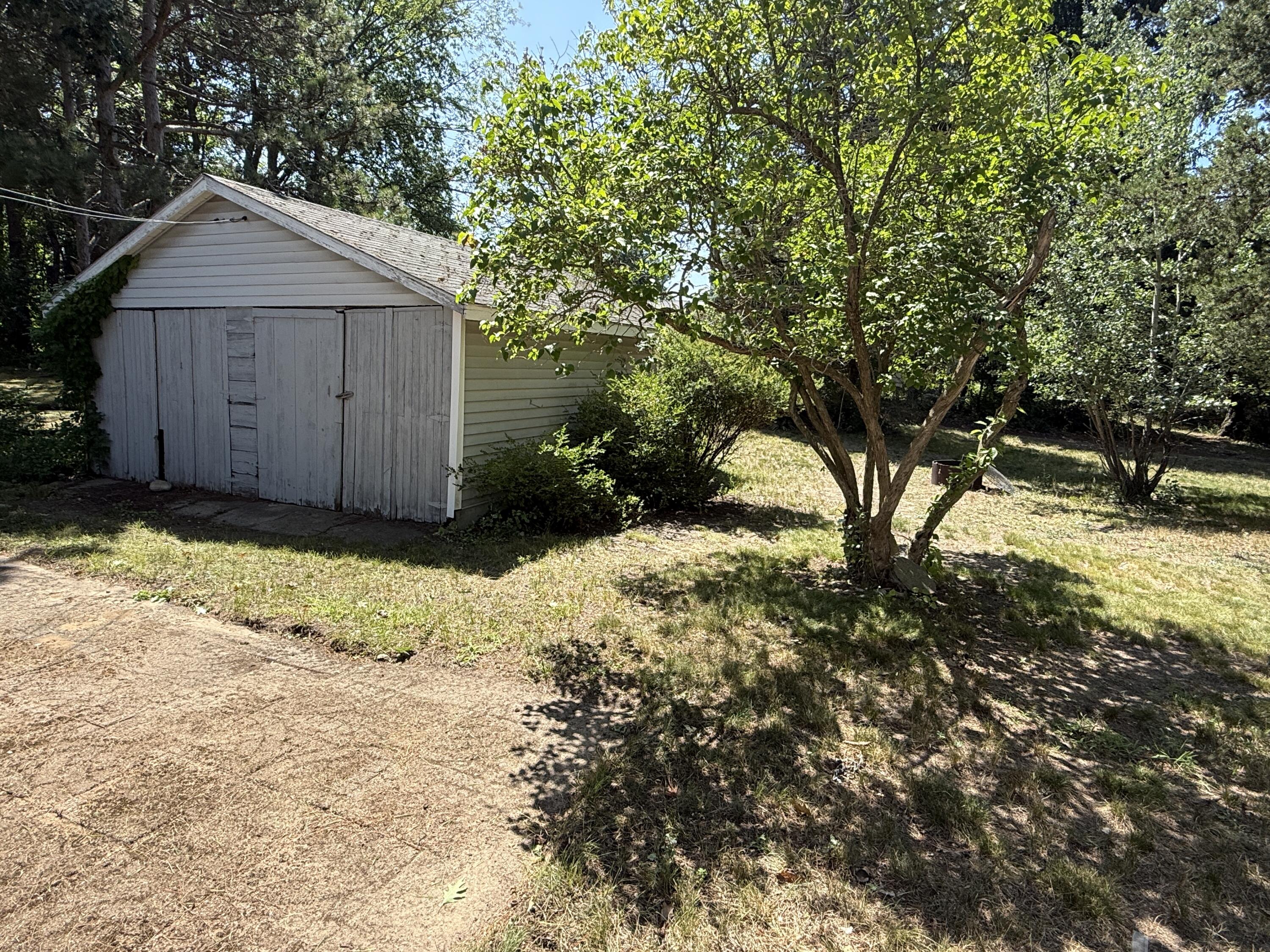 905 N Gaylord Avenue Ludington MI 49431