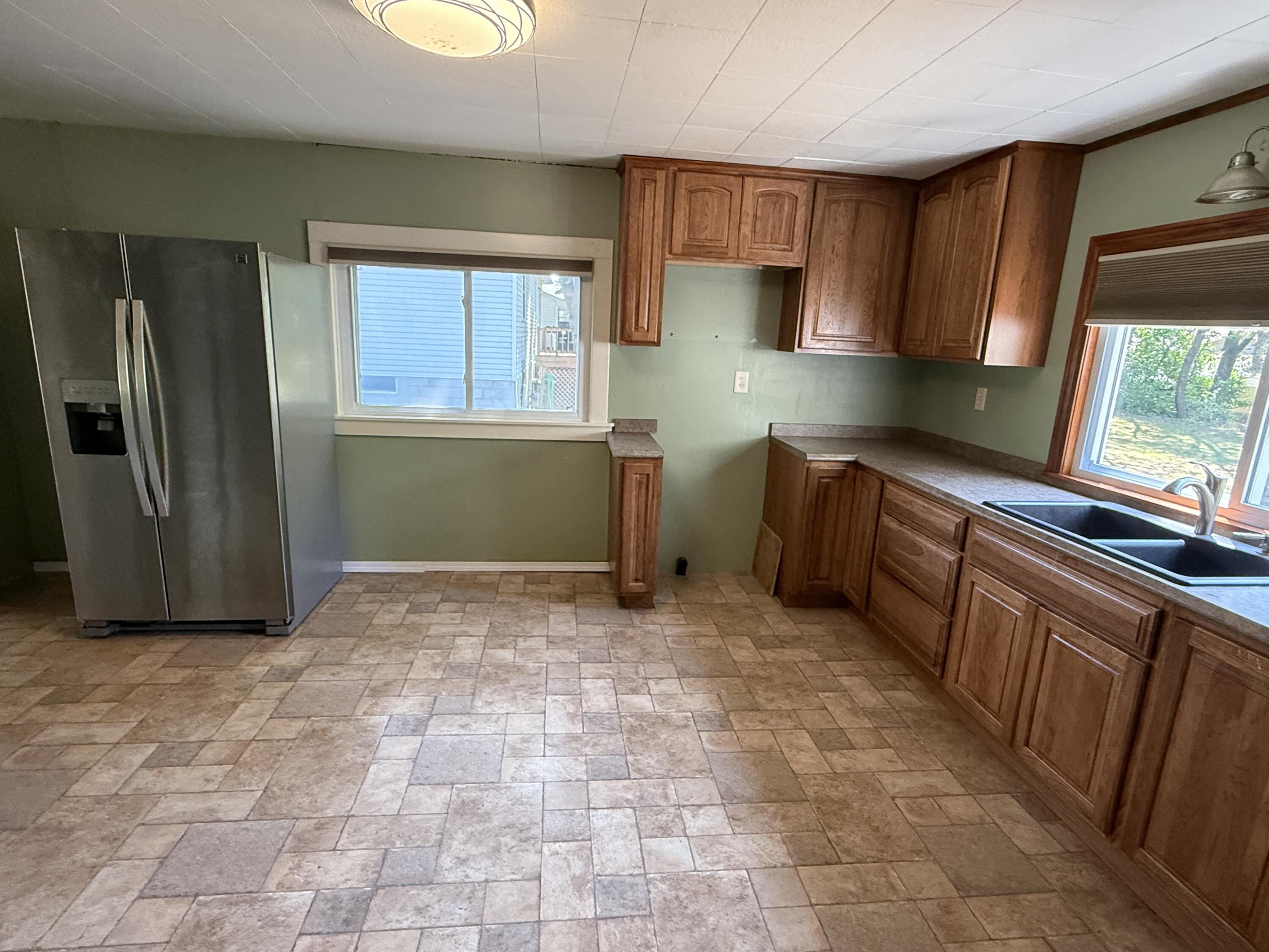905 N Gaylord Avenue Ludington MI 49431