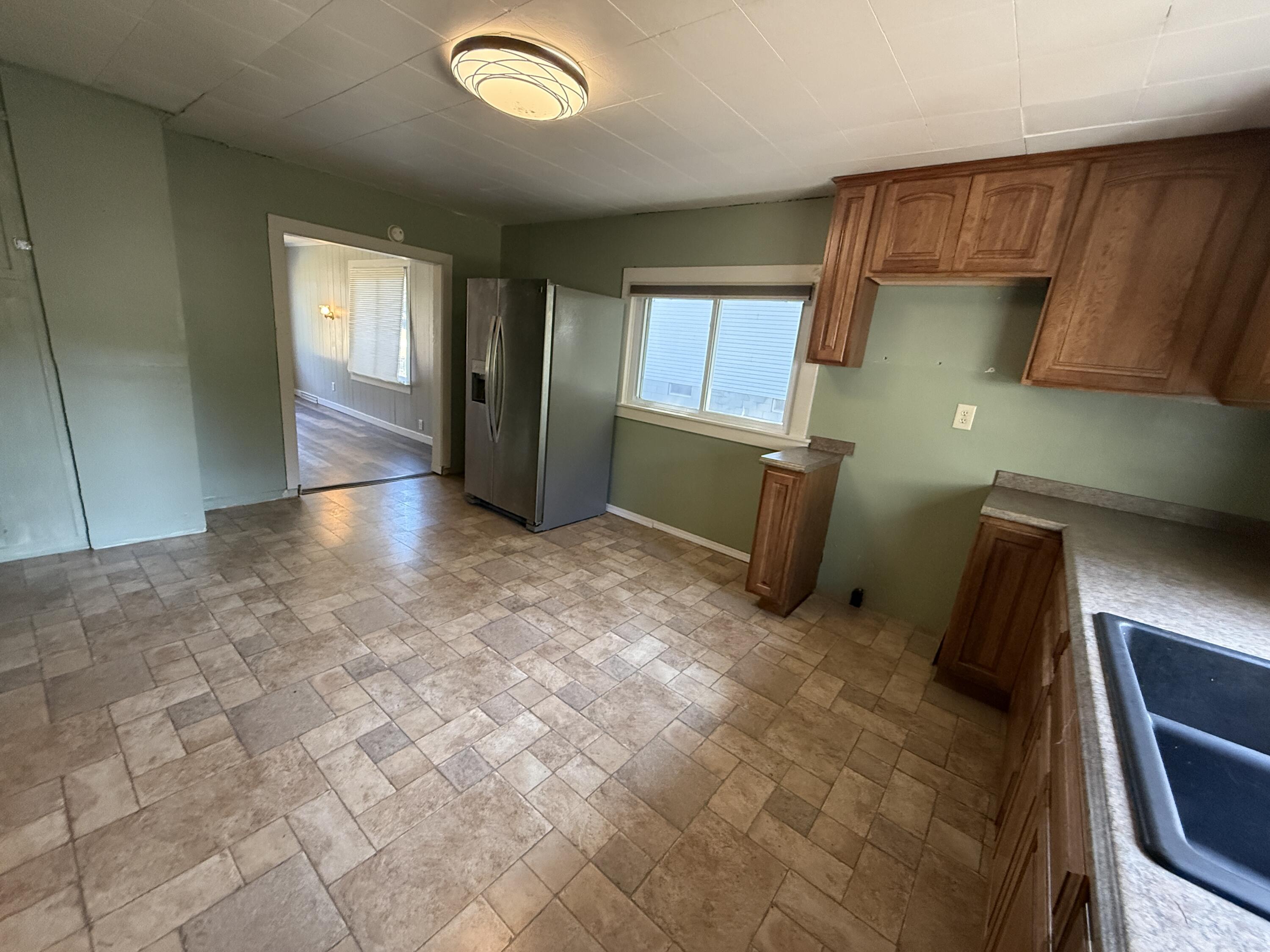 905 N Gaylord Avenue Ludington MI 49431