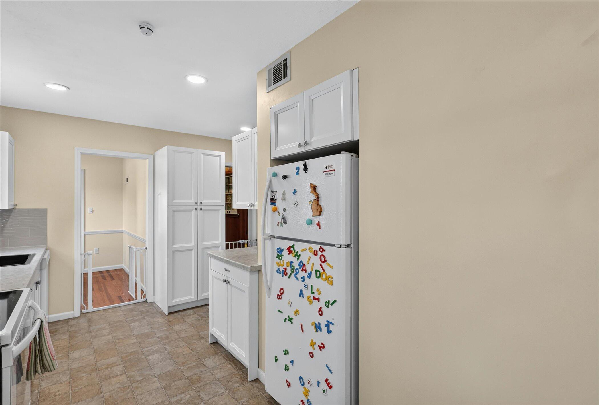236 Mcconnell Avenue Muskegon MI 49445
