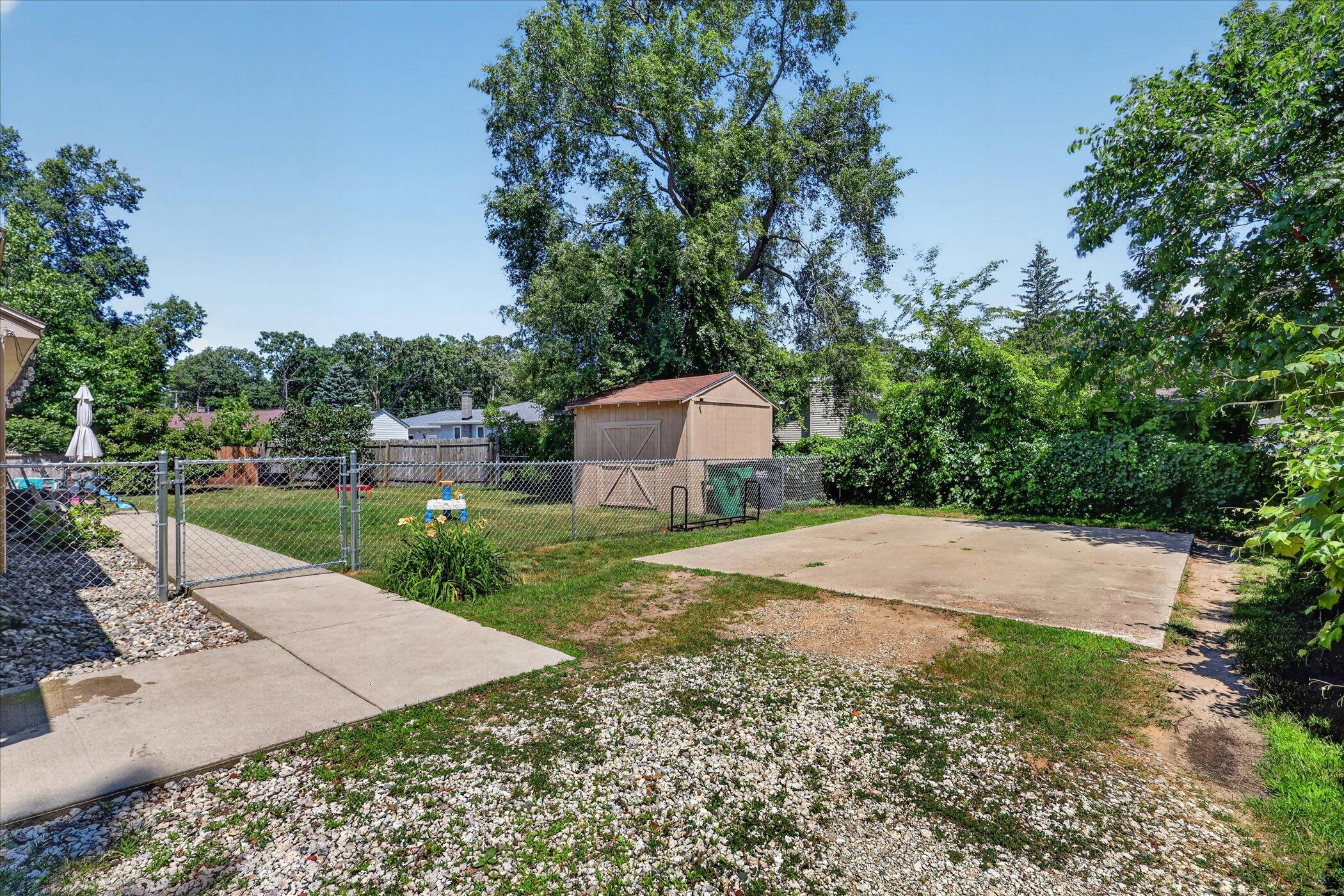 236 Mcconnell Avenue Muskegon MI 49445