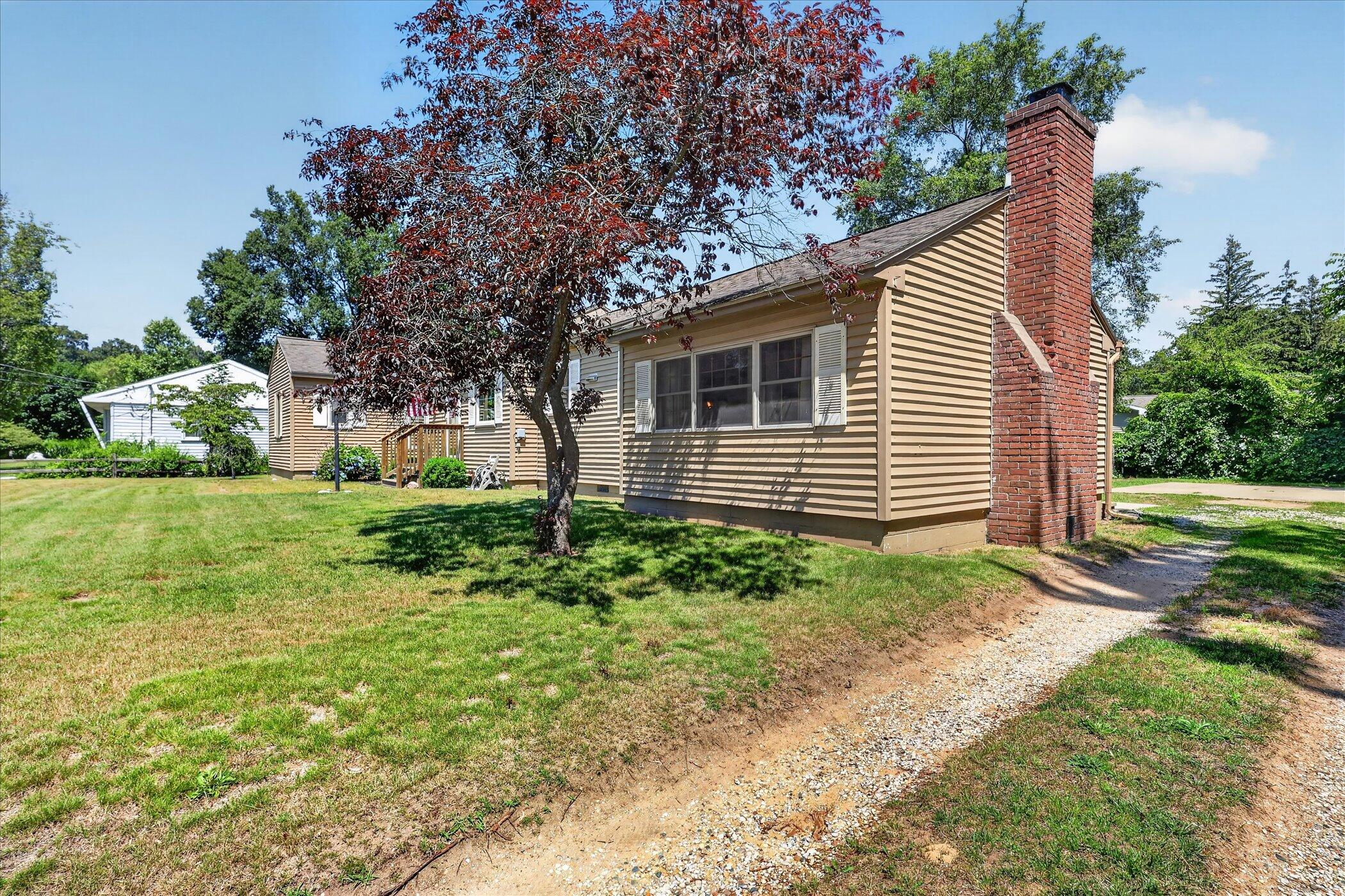 236 Mcconnell Avenue Muskegon MI 49445