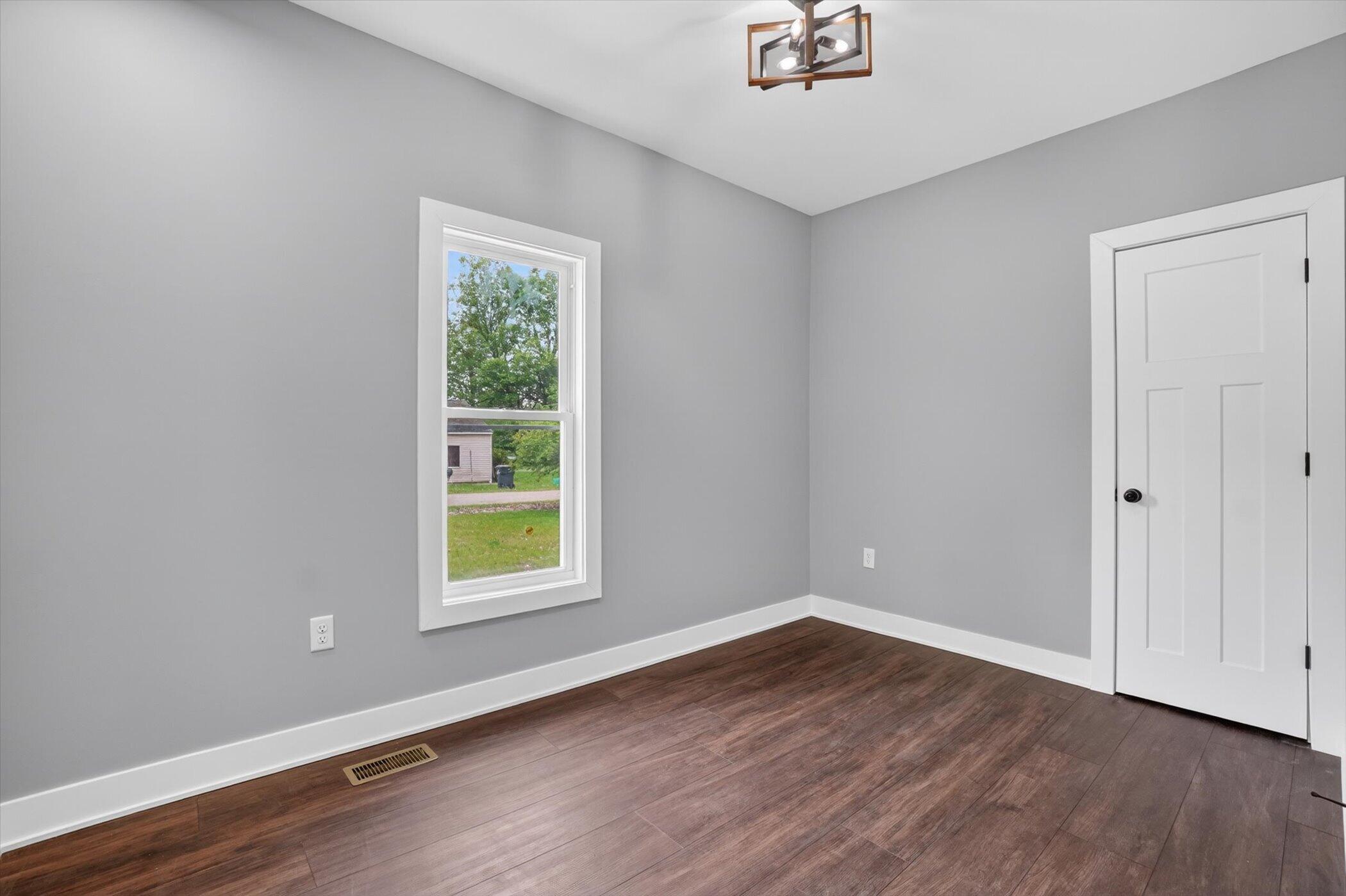 5581 E Main Street Kalamazoo MI 49048