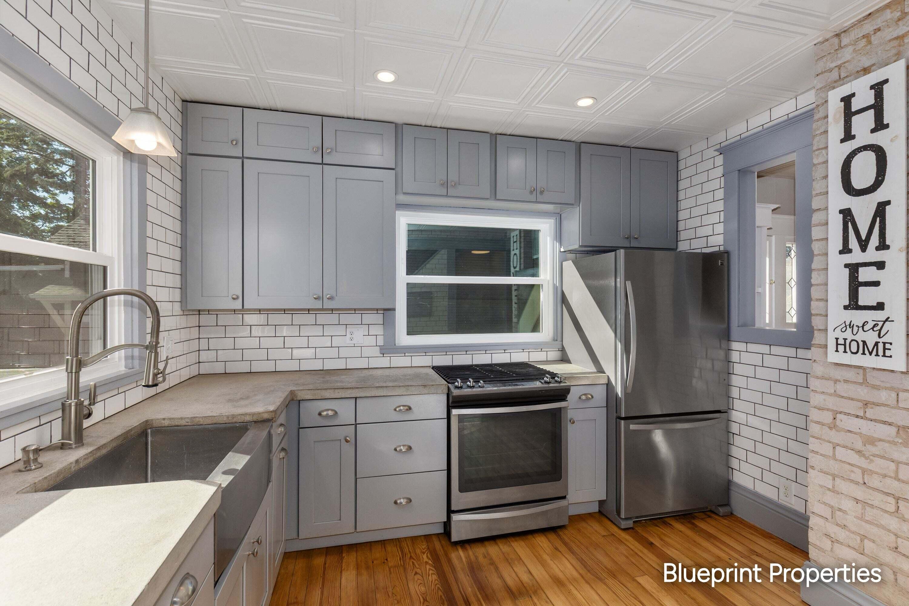38 Benjamin Avenue NE Grand Rapids MI 49503
