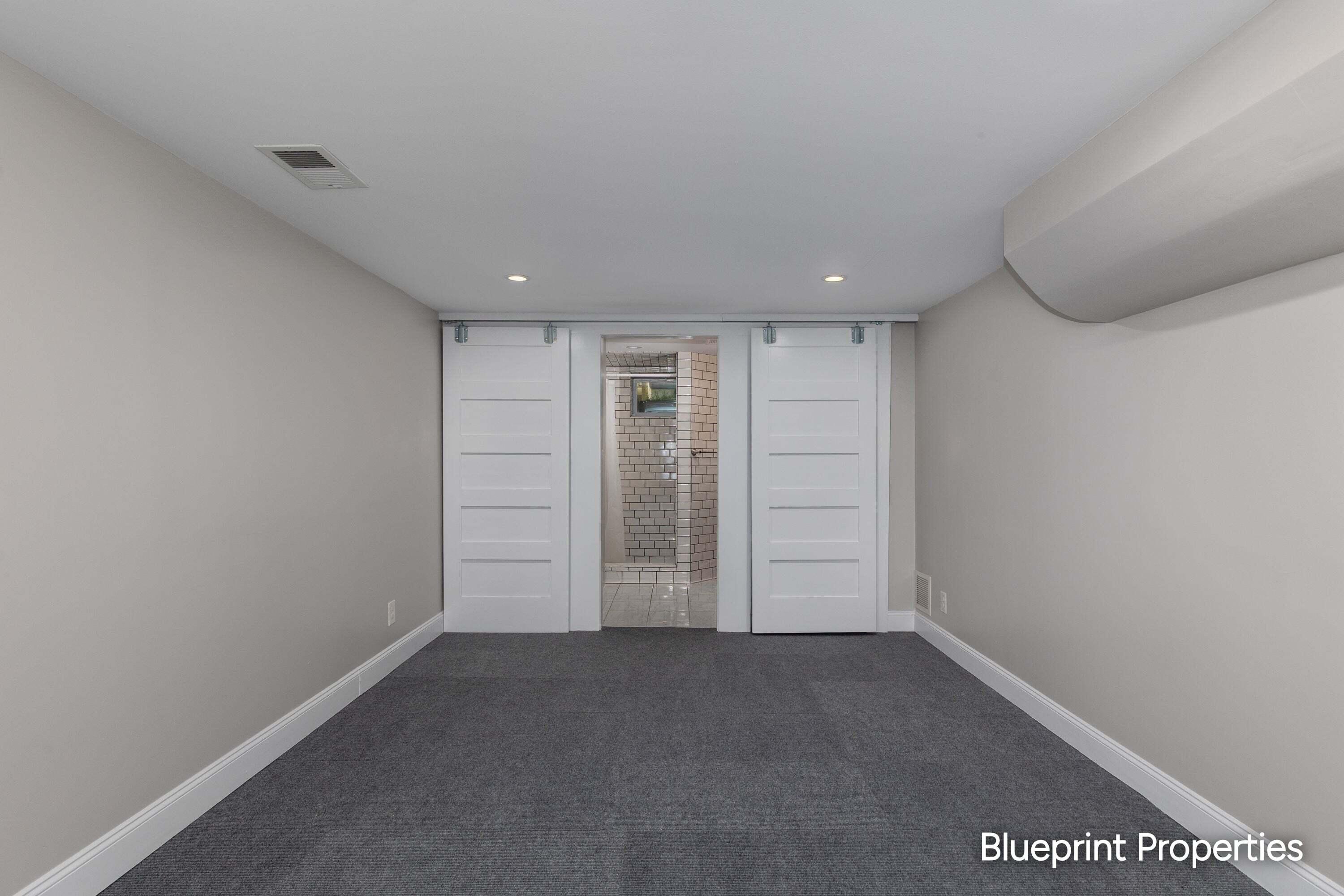 38 Benjamin Avenue NE Grand Rapids MI 49503